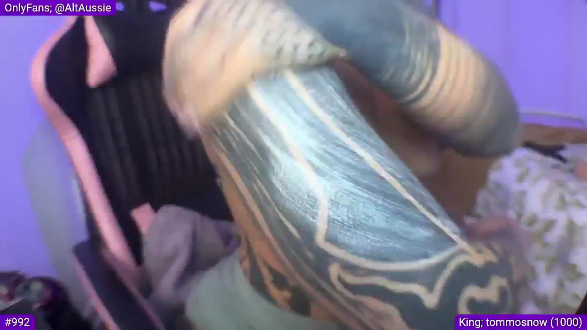 Gallery image thumbnail from Alt_Aussie's myfreecams stream on, 10/06/2024, 07:40 image 8 of 20