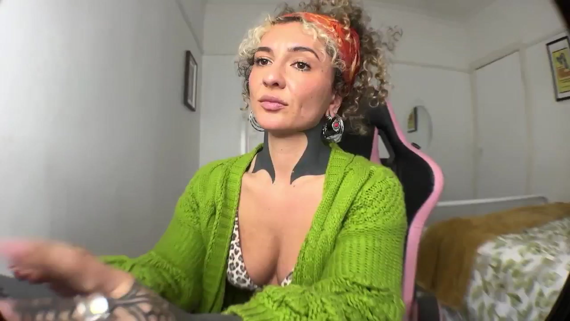 Gallery image thumbnail from Alt_Aussie's myfreecams stream on, 10/11/2024, 07:36 image 11 of 20