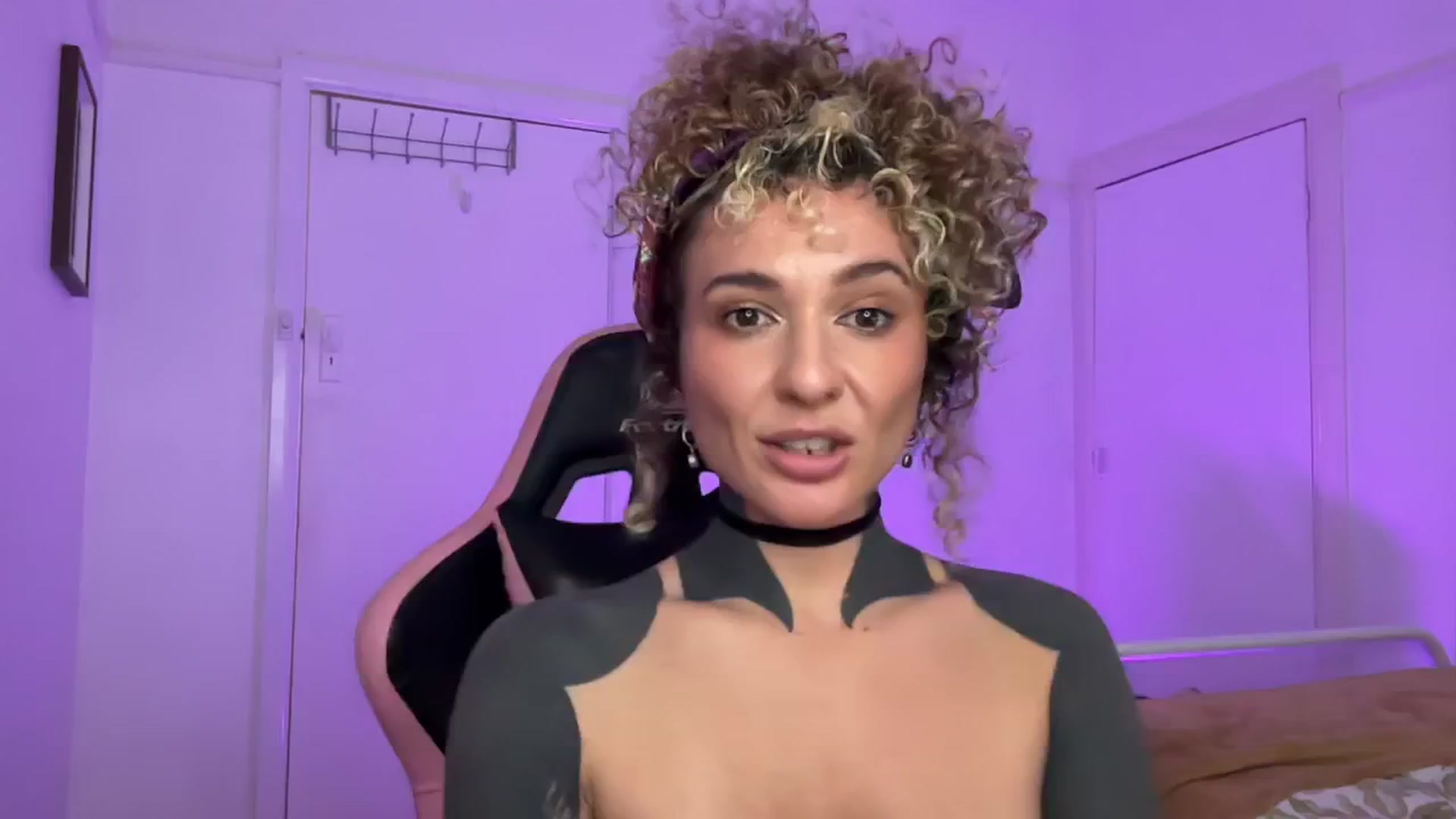 Gallery image thumbnail from Alt_Aussie's myfreecams stream on, 10/16/2024, 06:01 image 20 of 20