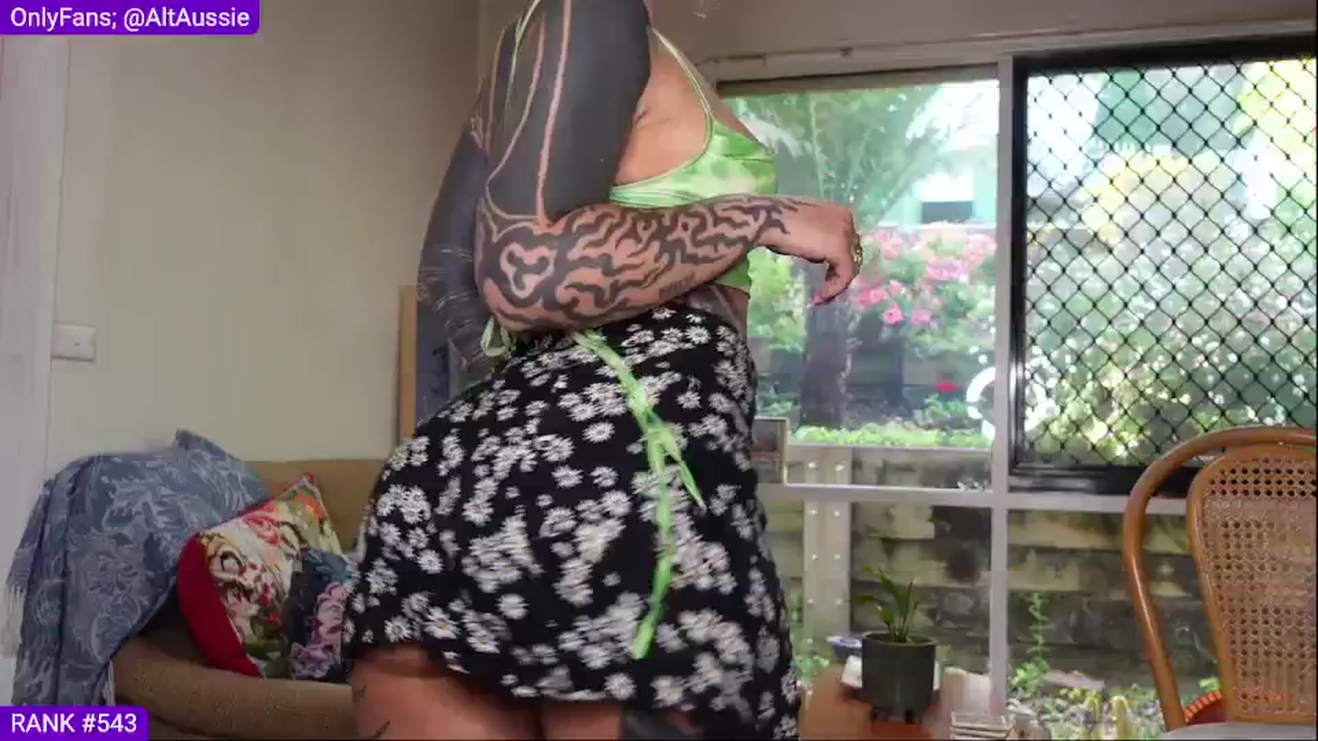 Gallery image thumbnail from Alt_Aussie's myfreecams stream on, 11/14/2024, 08:17 image 14 of 20
