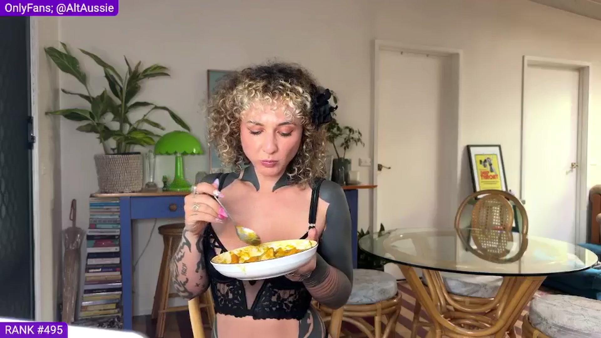 Gallery image thumbnail from Alt_Aussie's myfreecams stream on, 11/29/2024, 08:55 image 17 of 20