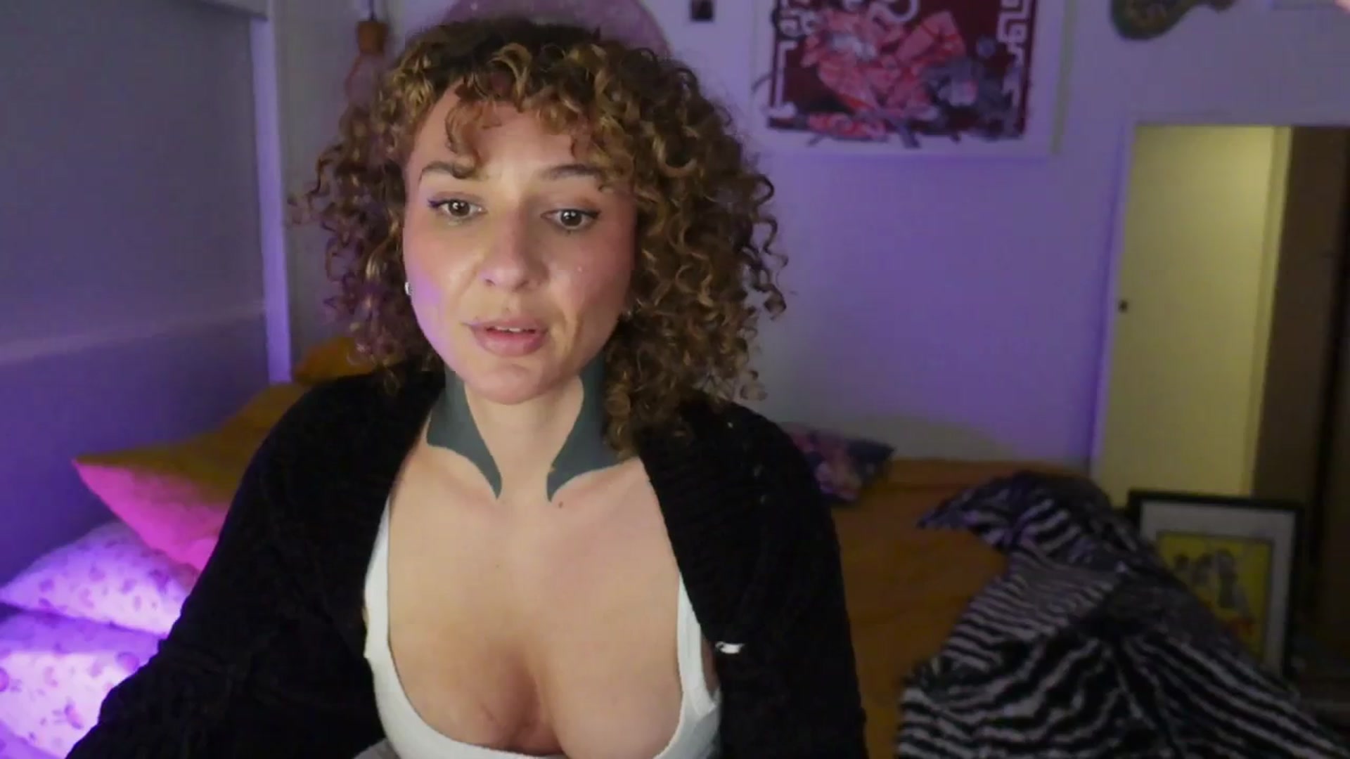 Gallery image thumbnail from Alt_Aussie's myfreecams stream on, 05/28/2025, 10:36 image 18 of 20