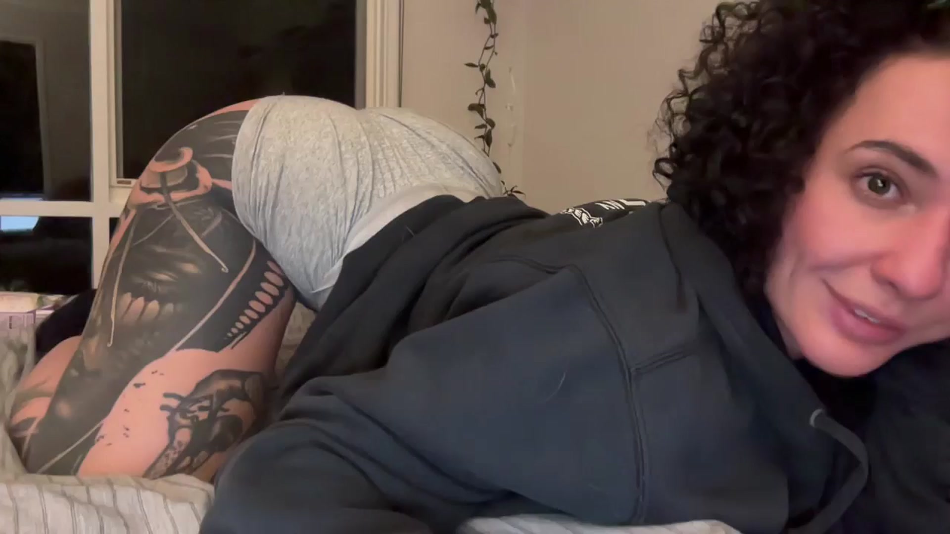 Gallery image thumbnail from Alt_Aussie's myfreecams stream on, 06/17/2025, 09:07 image 1 of 20