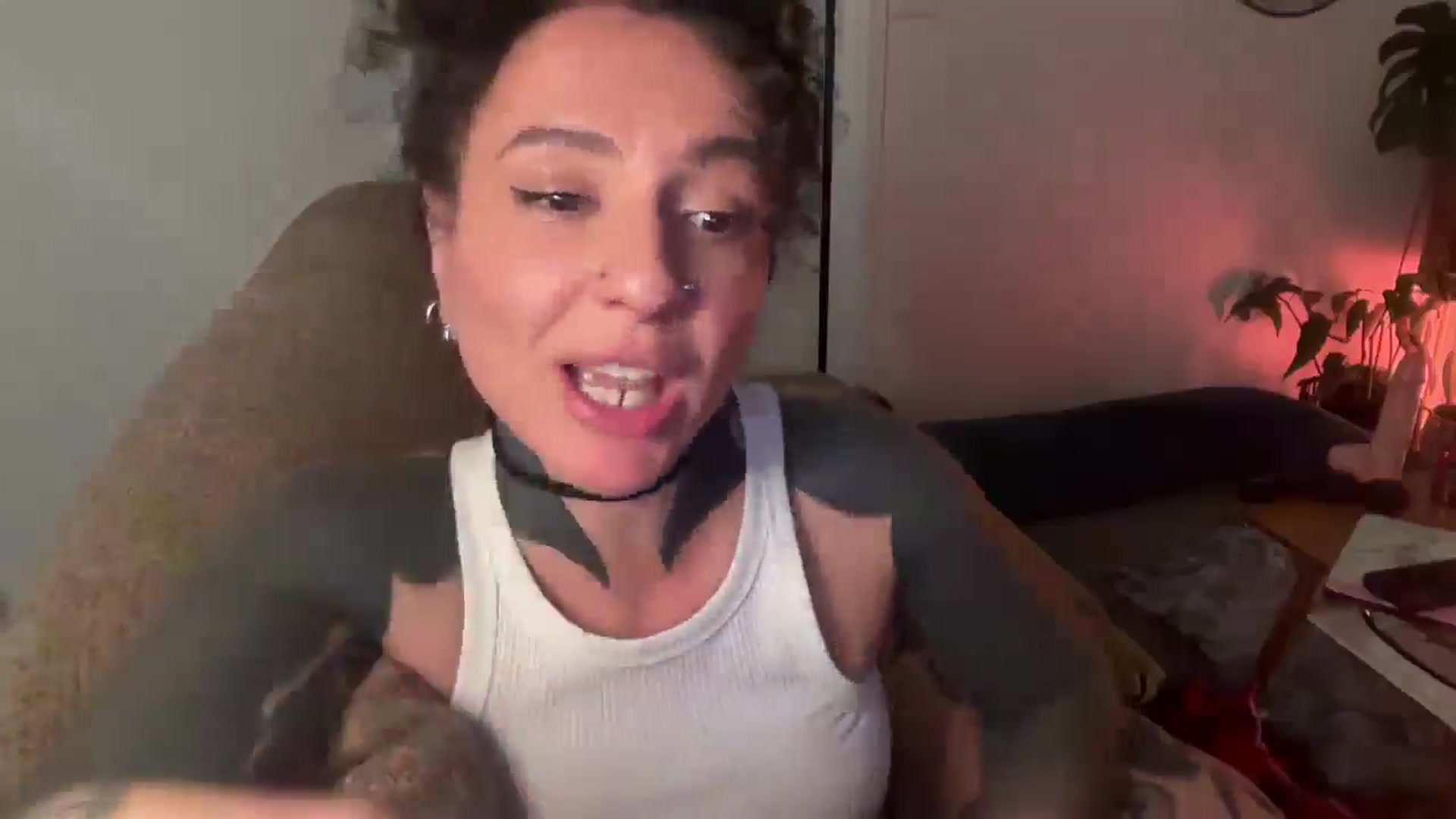 Gallery image thumbnail from Alt_Aussie's myfreecams stream on, 06/19/2025, 11:20 image 13 of 20