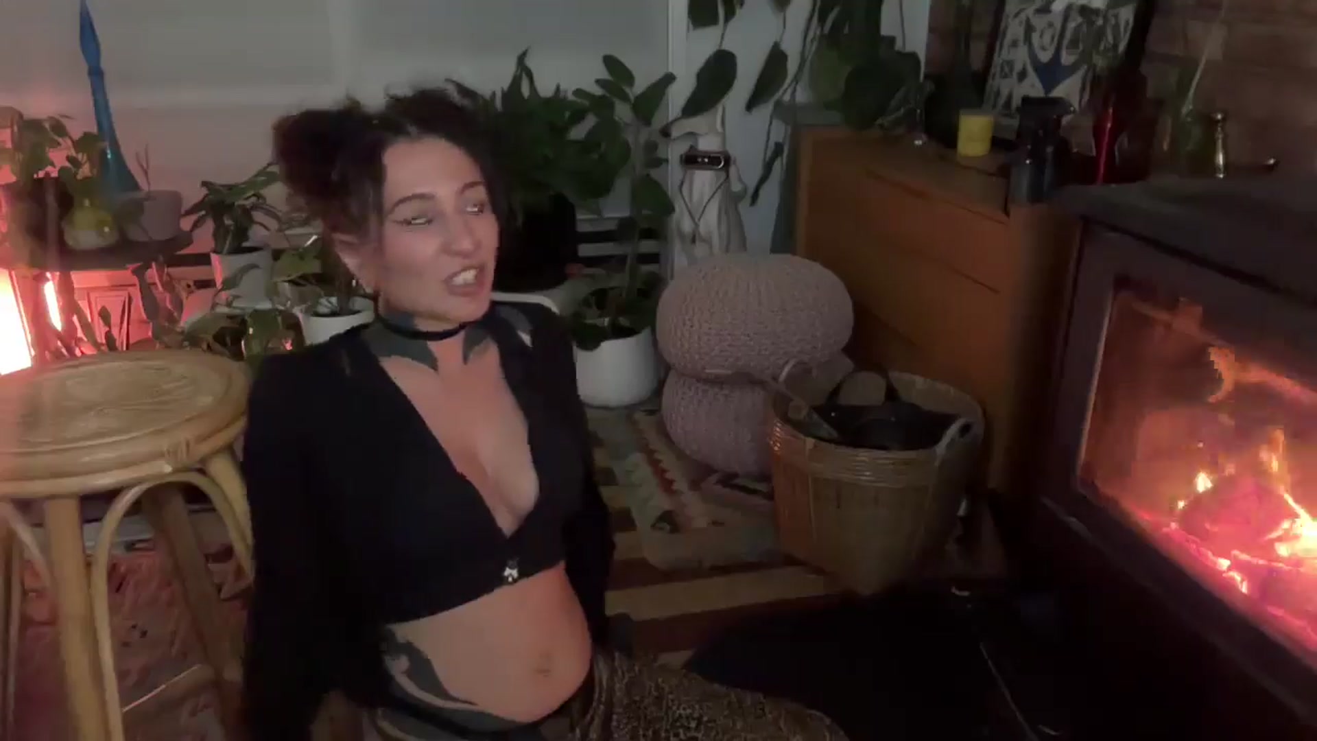 Gallery image thumbnail from Alt_Aussie's myfreecams stream on, 06/20/2025, 08:59 image 10 of 20
