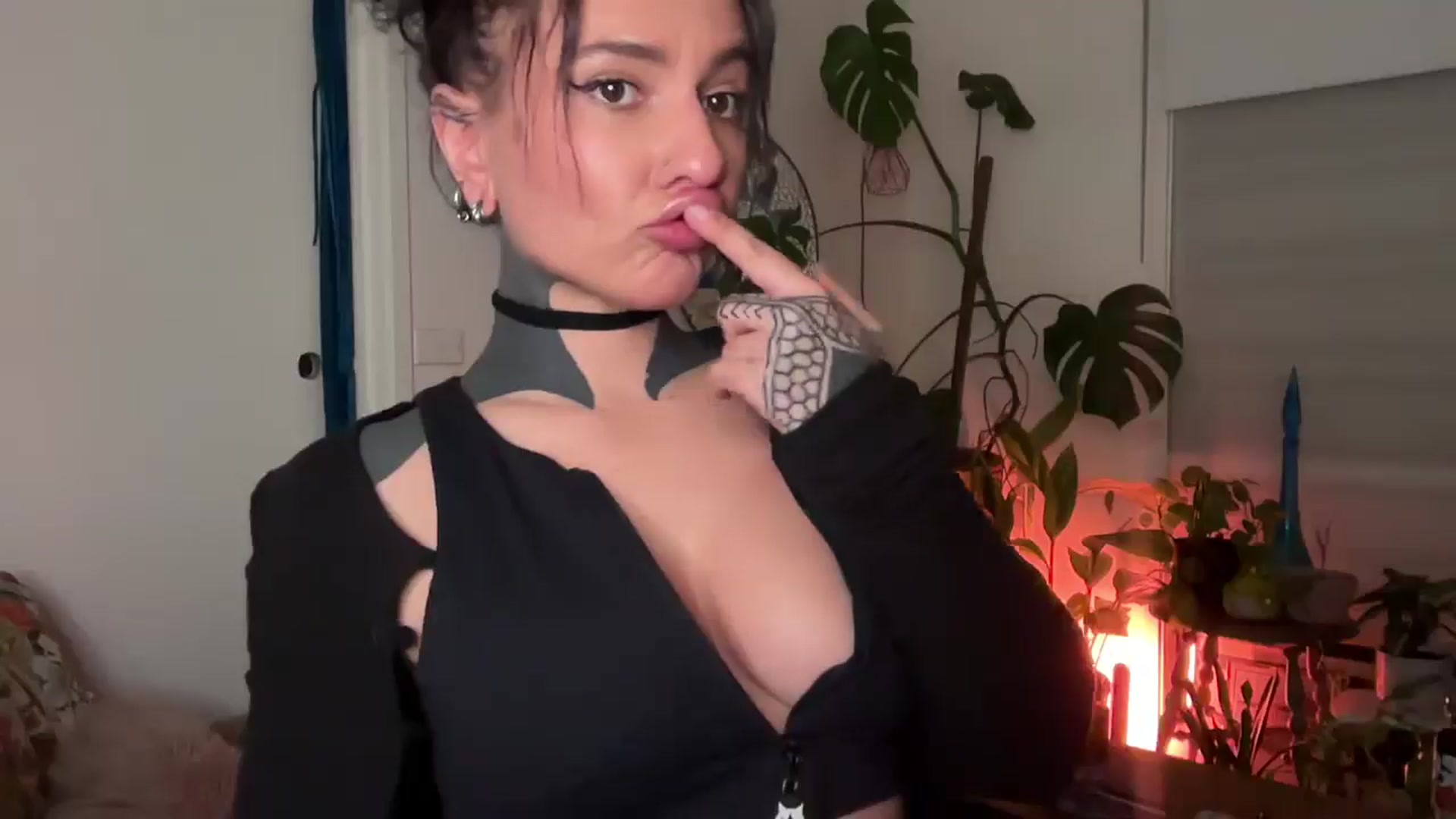 Gallery image thumbnail from Alt_Aussie's myfreecams stream on, 06/20/2025, 08:59 image 5 of 20