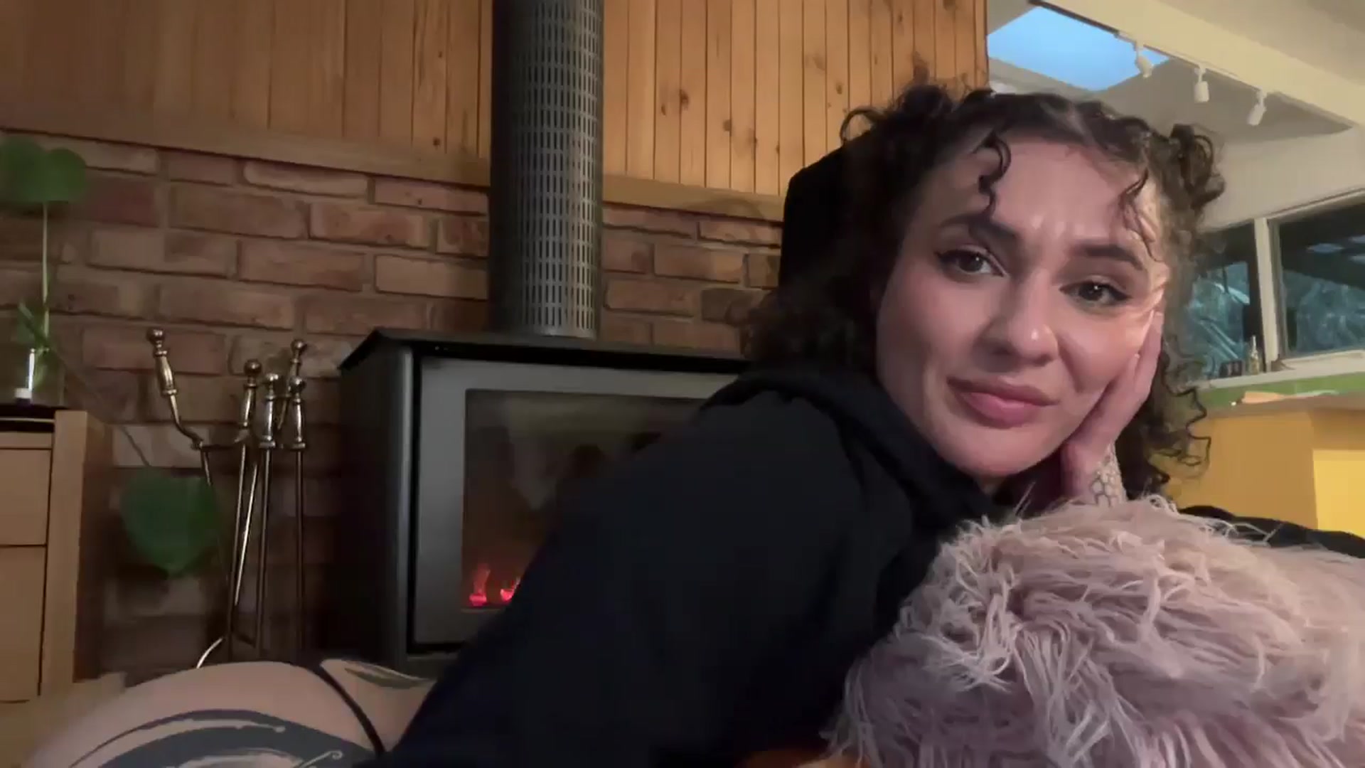 Gallery image thumbnail from Alt_Aussie's myfreecams stream on, 06/26/2025, 07:53 image 11 of 20