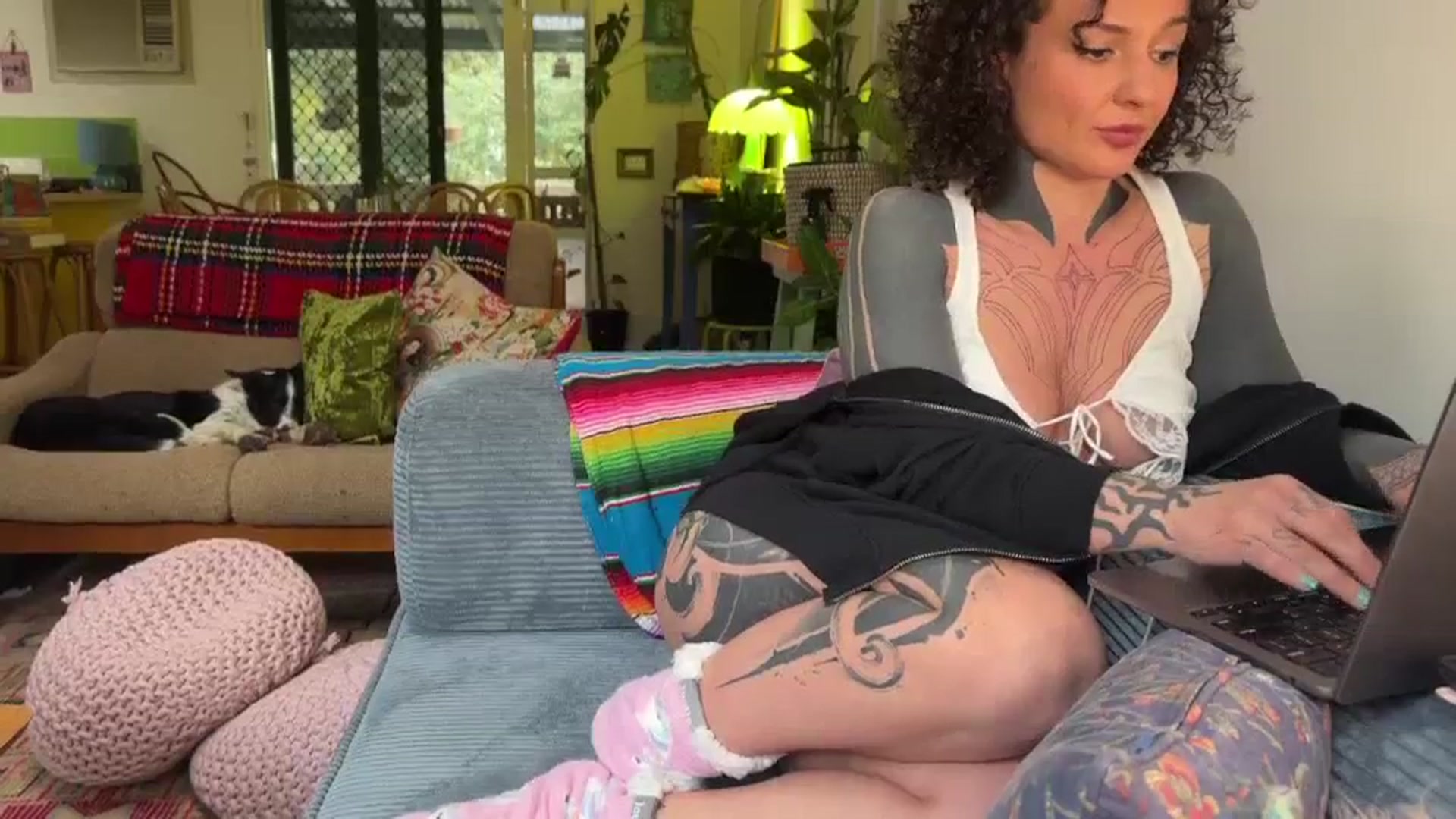 Gallery image thumbnail from Alt_Aussie's myfreecams stream on, 08/26/2025, 07:25 image 5 of 20