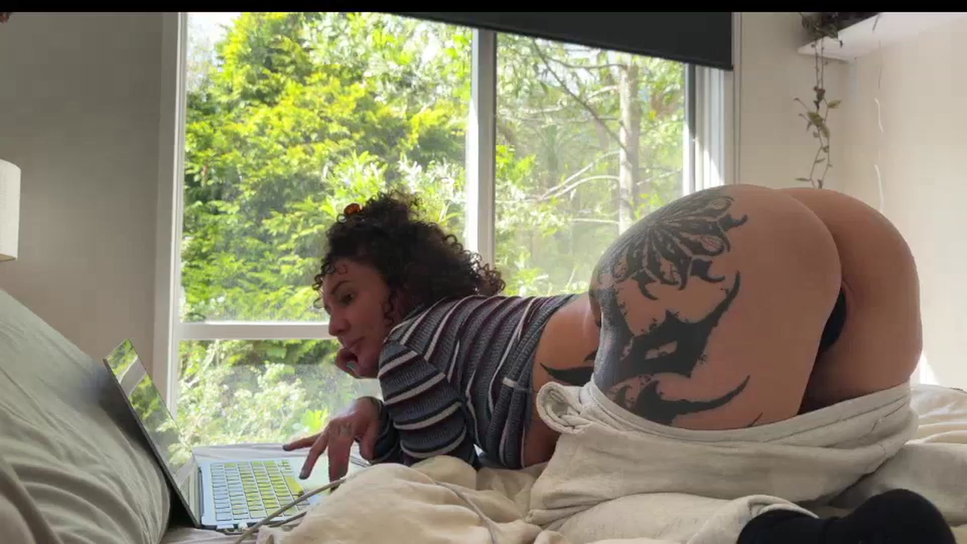 Gallery image thumbnail from Alt_Aussie's myfreecams stream on, 08/28/2025, 03:58 image 6 of 20