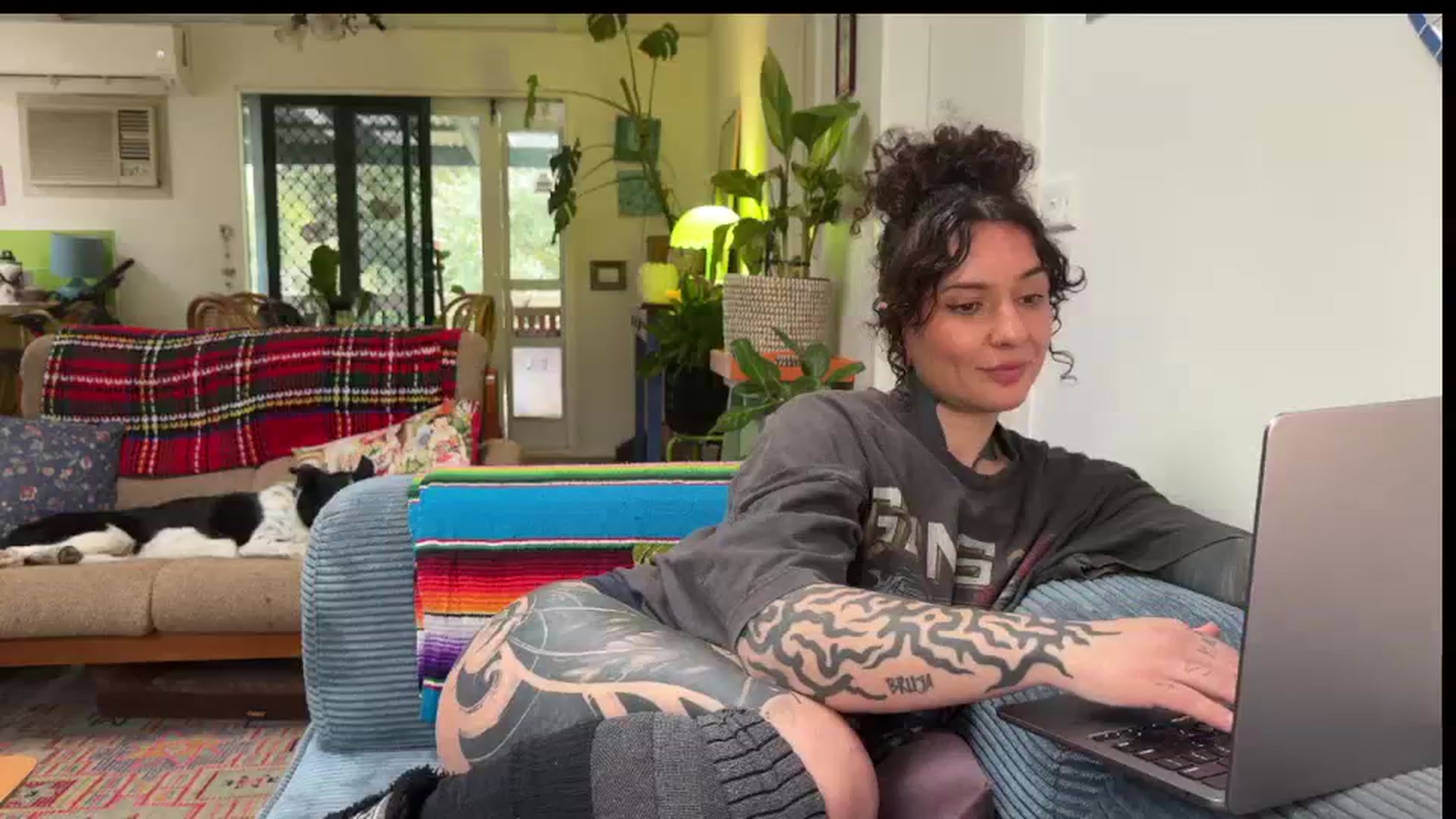 Gallery image thumbnail from Alt_Aussie's myfreecams stream on, 09/16/2025, 07:54 image 11 of 20