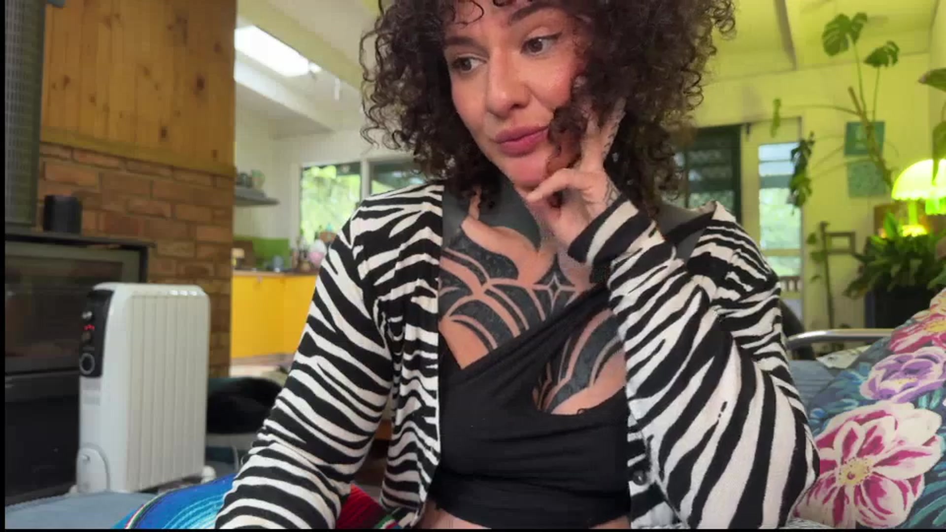 Gallery image thumbnail from Alt_Aussie's myfreecams stream on, 09/22/2025, 06:15 image 16 of 20