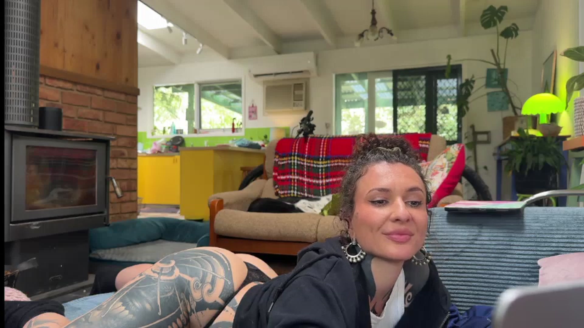 Gallery image thumbnail from Alt_Aussie's myfreecams stream on, 10/01/2025, 05:22 image 18 of 20