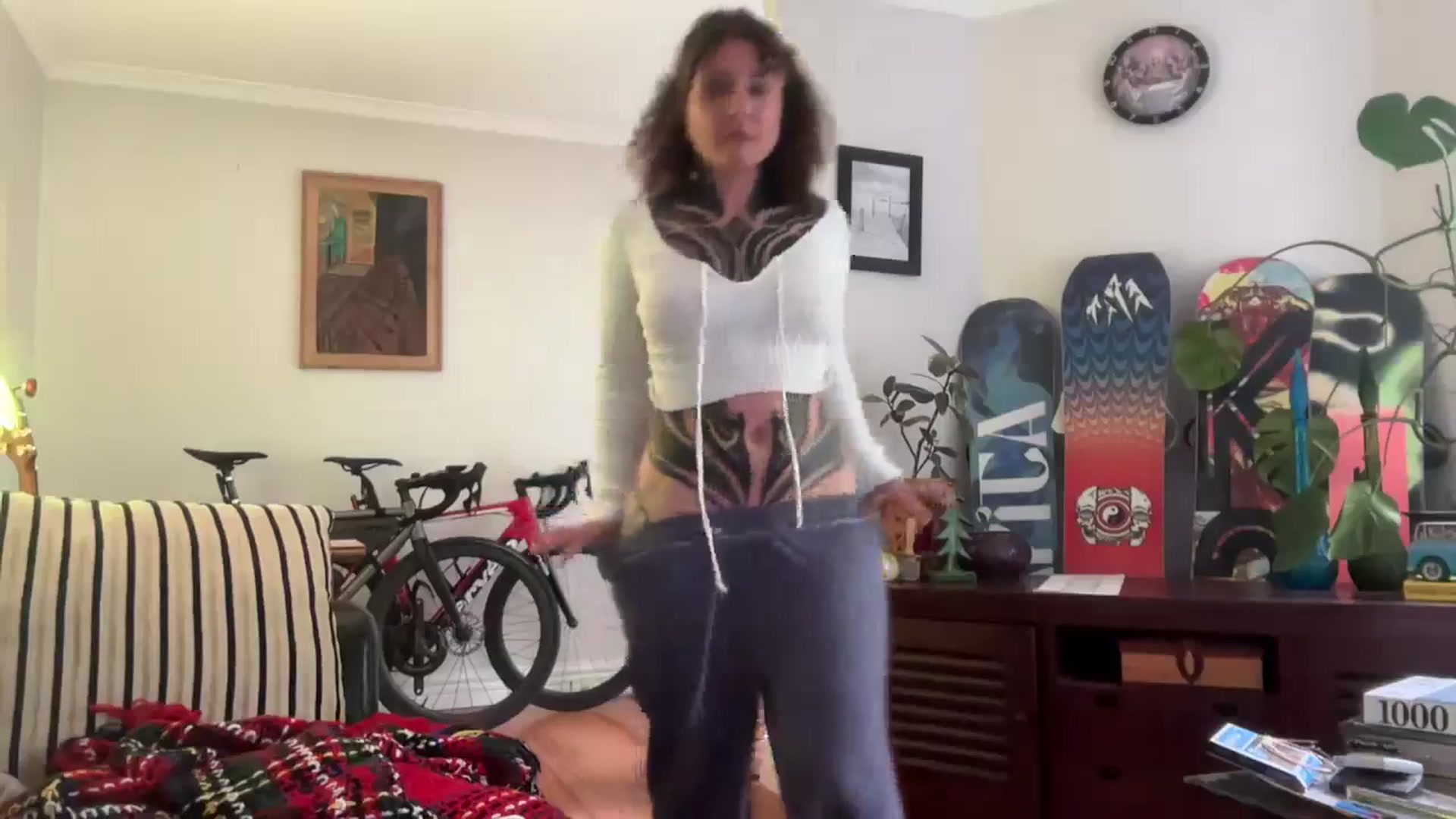 Gallery image thumbnail from Alt_Aussie's myfreecams stream on, 12/01/2025, 07:55 image 13 of 20