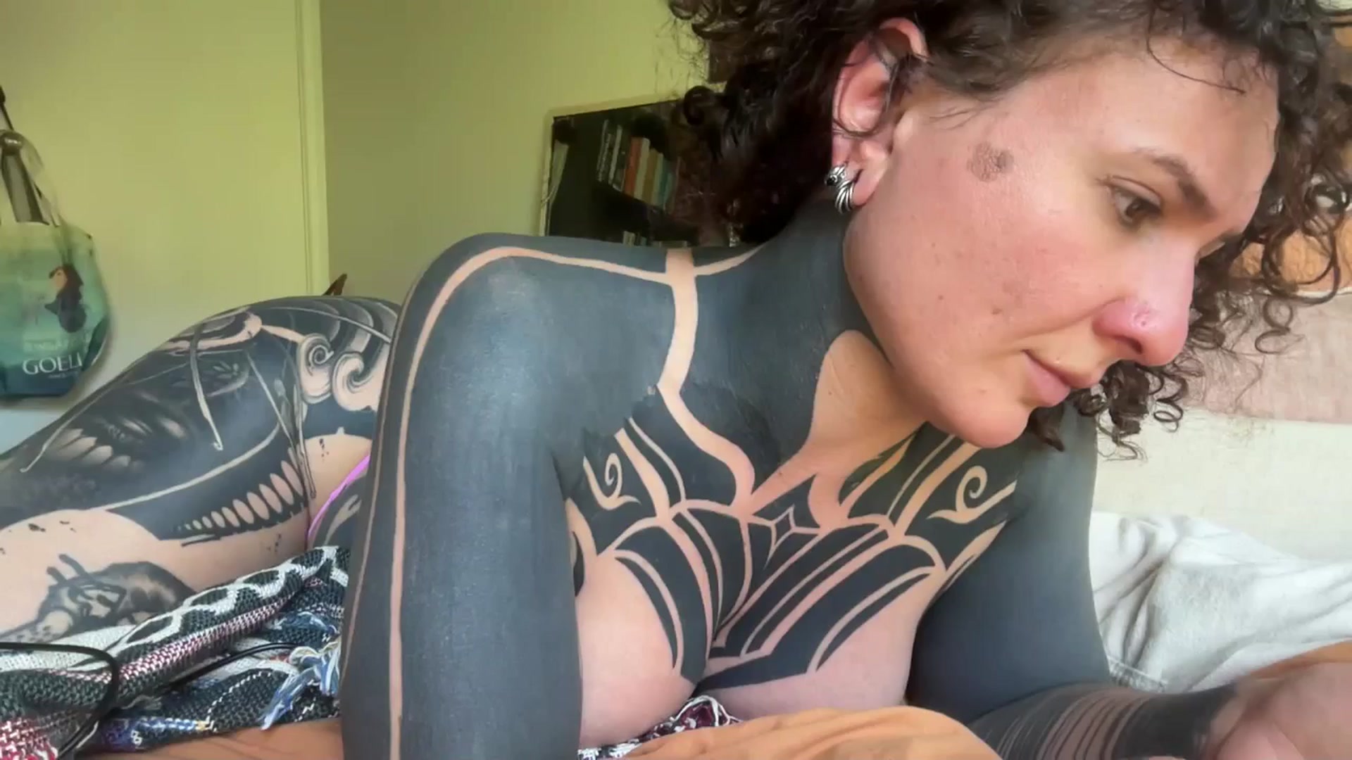 Gallery image thumbnail from Alt_Aussie's myfreecams stream on, 12/03/2025, 07:37 image 19 of 20