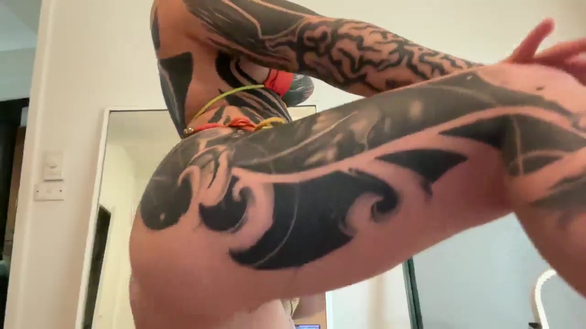 Gallery image thumbnail from Alt_Aussie's myfreecams stream on, 12/04/2025, 07:31 image 8 of 20