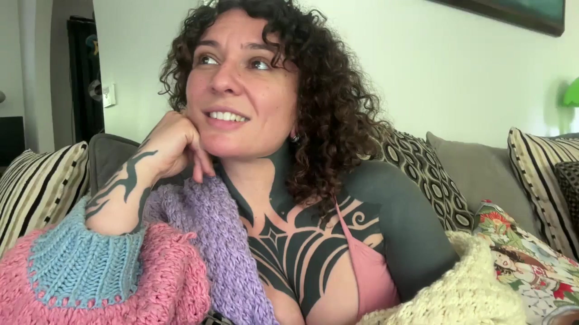 Gallery image thumbnail from Alt_Aussie's myfreecams stream on, 12/10/2025, 07:18 image 10 of 20