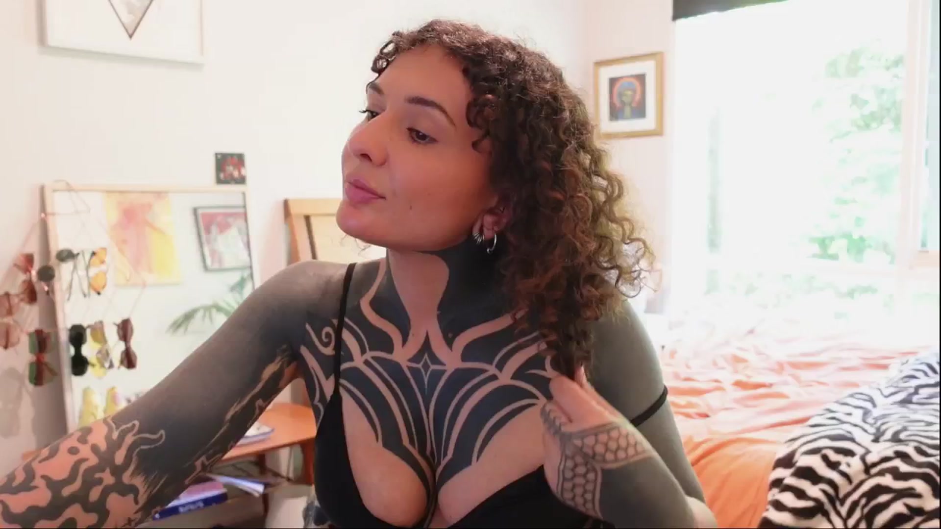 Gallery image thumbnail from Alt_Aussie's myfreecams stream on, 12/18/2025, 06:04 image 20 of 20