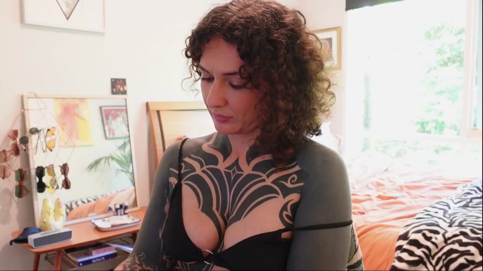 Gallery image thumbnail from Alt_Aussie's myfreecams stream on, 12/18/2025, 06:04 image 12 of 20