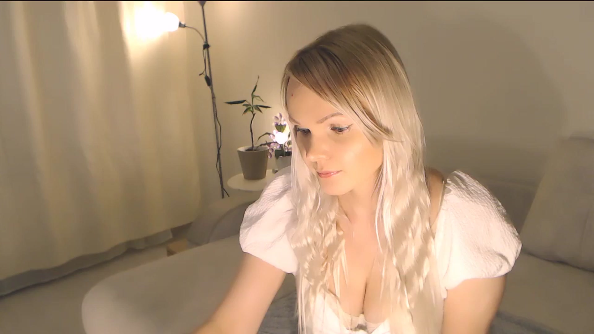 Gallery image thumbnail from Altana's myfreecams stream on, 01/01/2026, 01:48 image 12 of 20