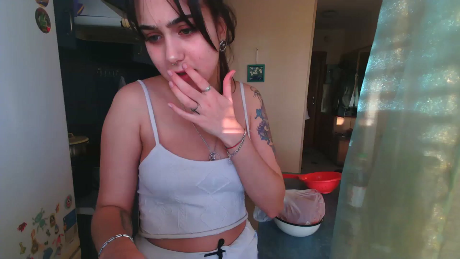 Gallery image thumbnail from Alter3g00's myfreecams stream on, 11/21/2023, 13:05 image 10 of 20