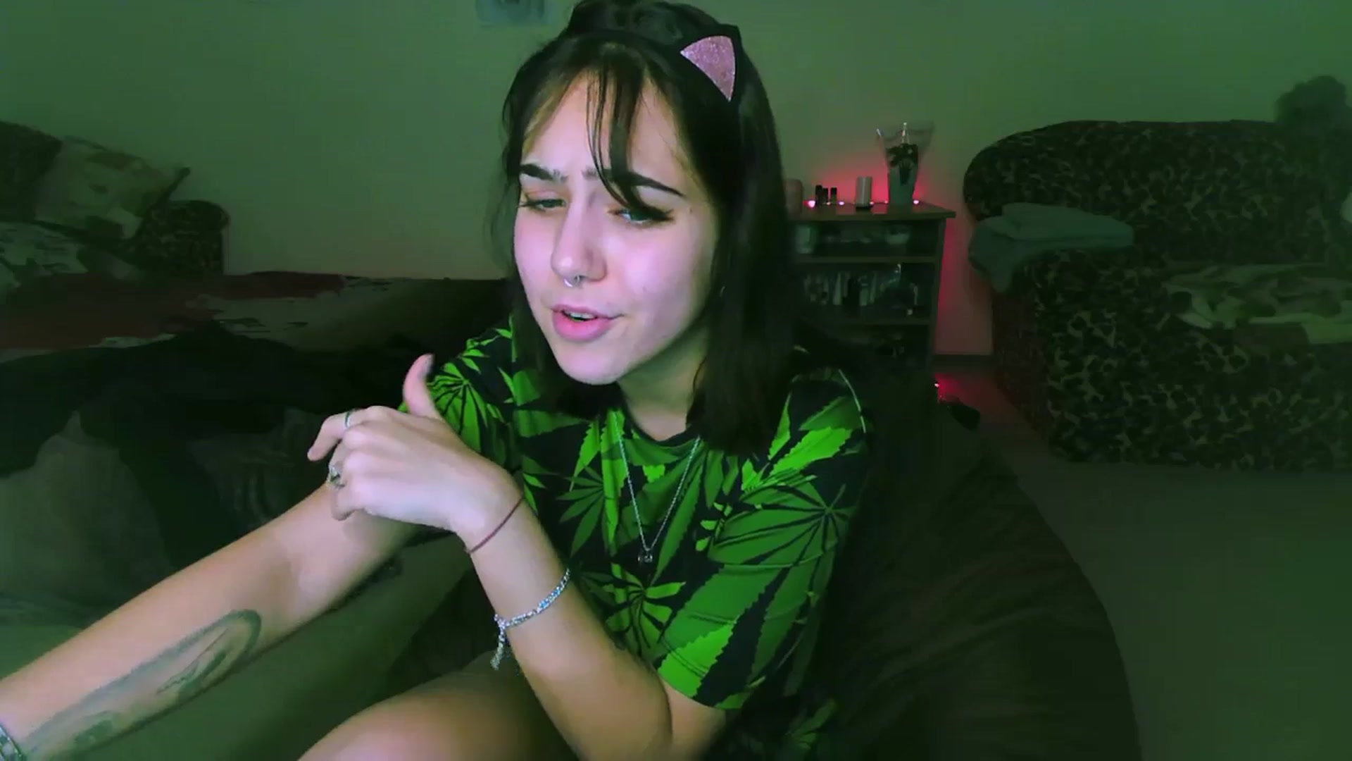 Gallery image thumbnail from Alter3g00's myfreecams stream on, 11/25/2023, 14:20 image 15 of 20
