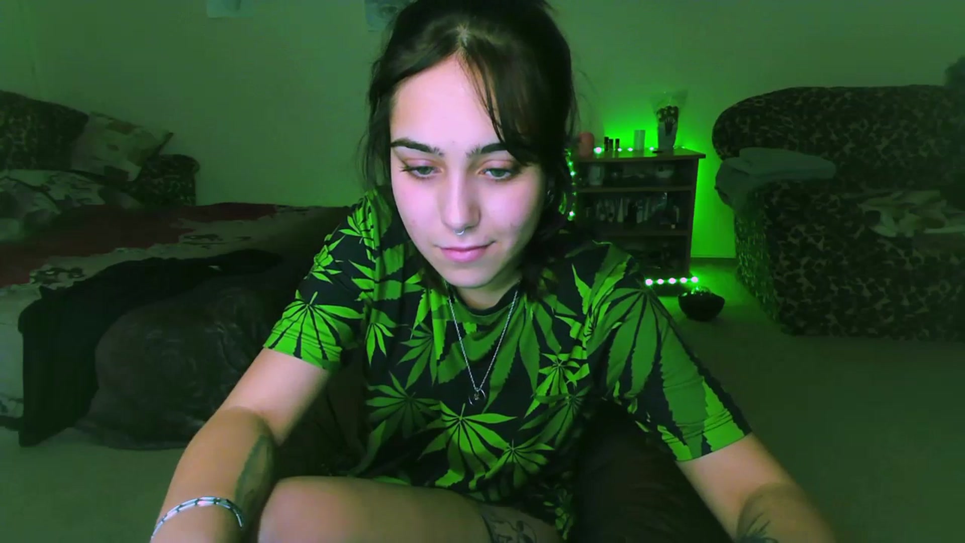 Gallery image thumbnail from Alter3g00's myfreecams stream on, 11/25/2023, 15:02 image 17 of 20