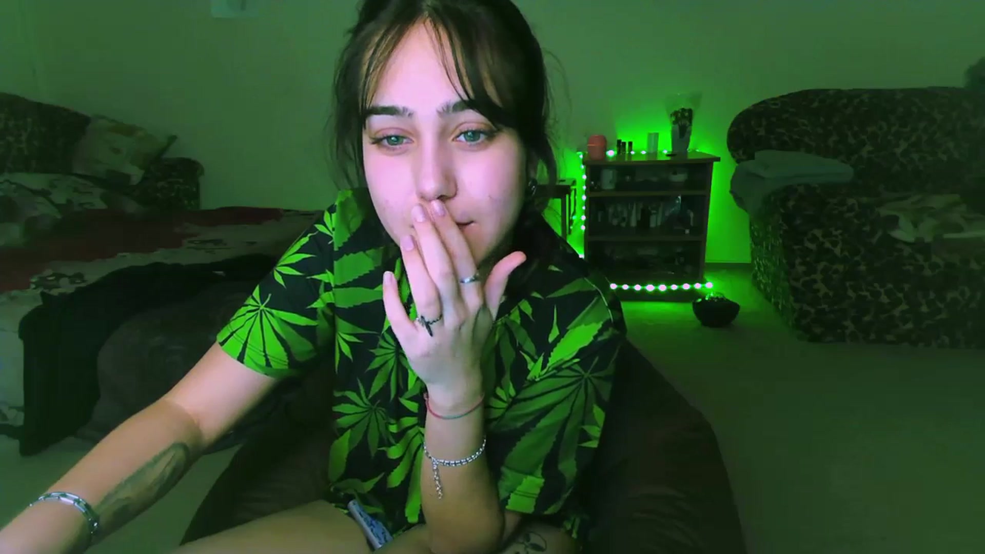 Gallery image thumbnail from Alter3g00's myfreecams stream on, 11/25/2023, 15:02 image 13 of 20