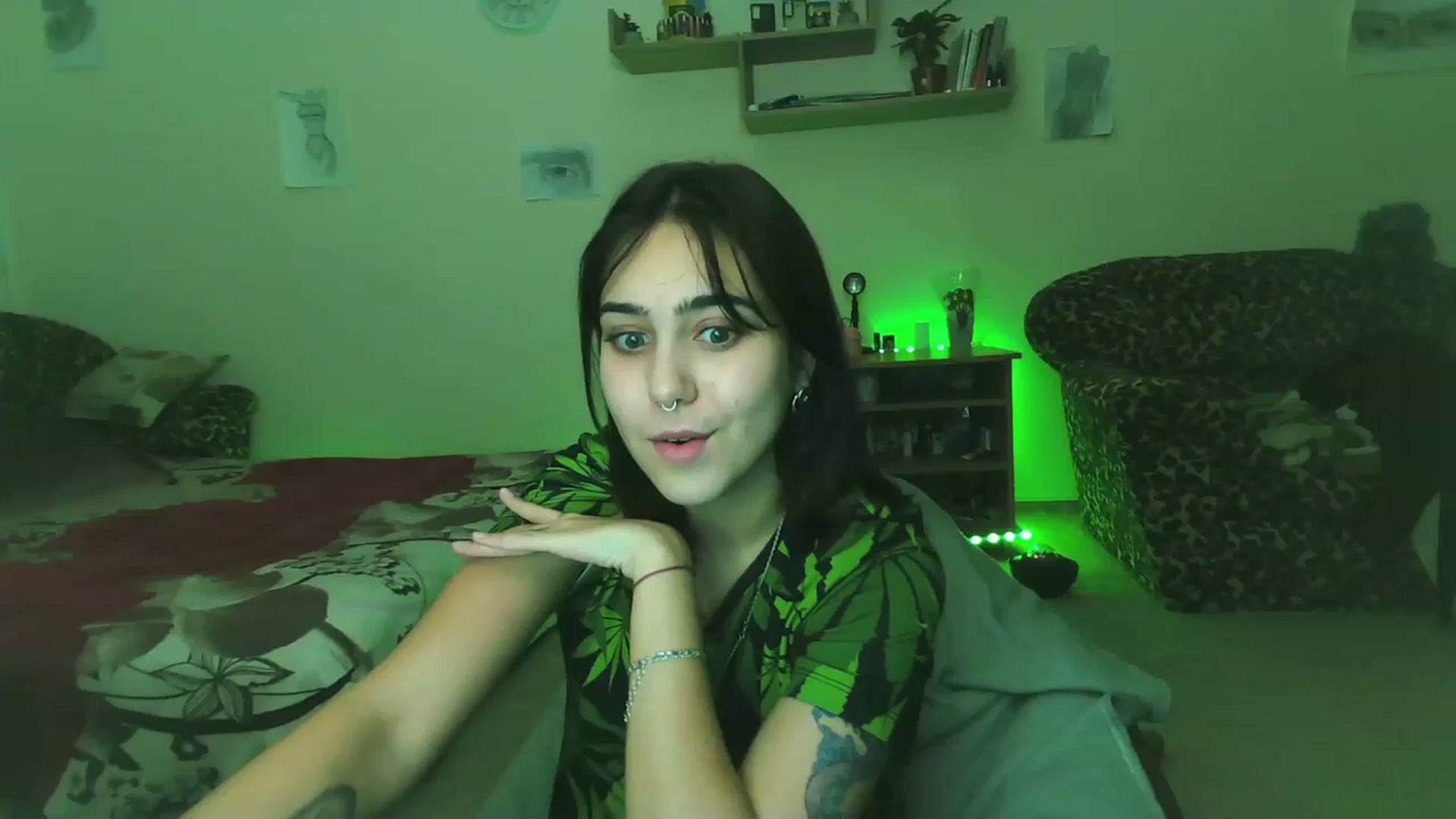 Gallery image thumbnail from Alter3g00's myfreecams stream on, 11/26/2023, 16:14 image 16 of 20