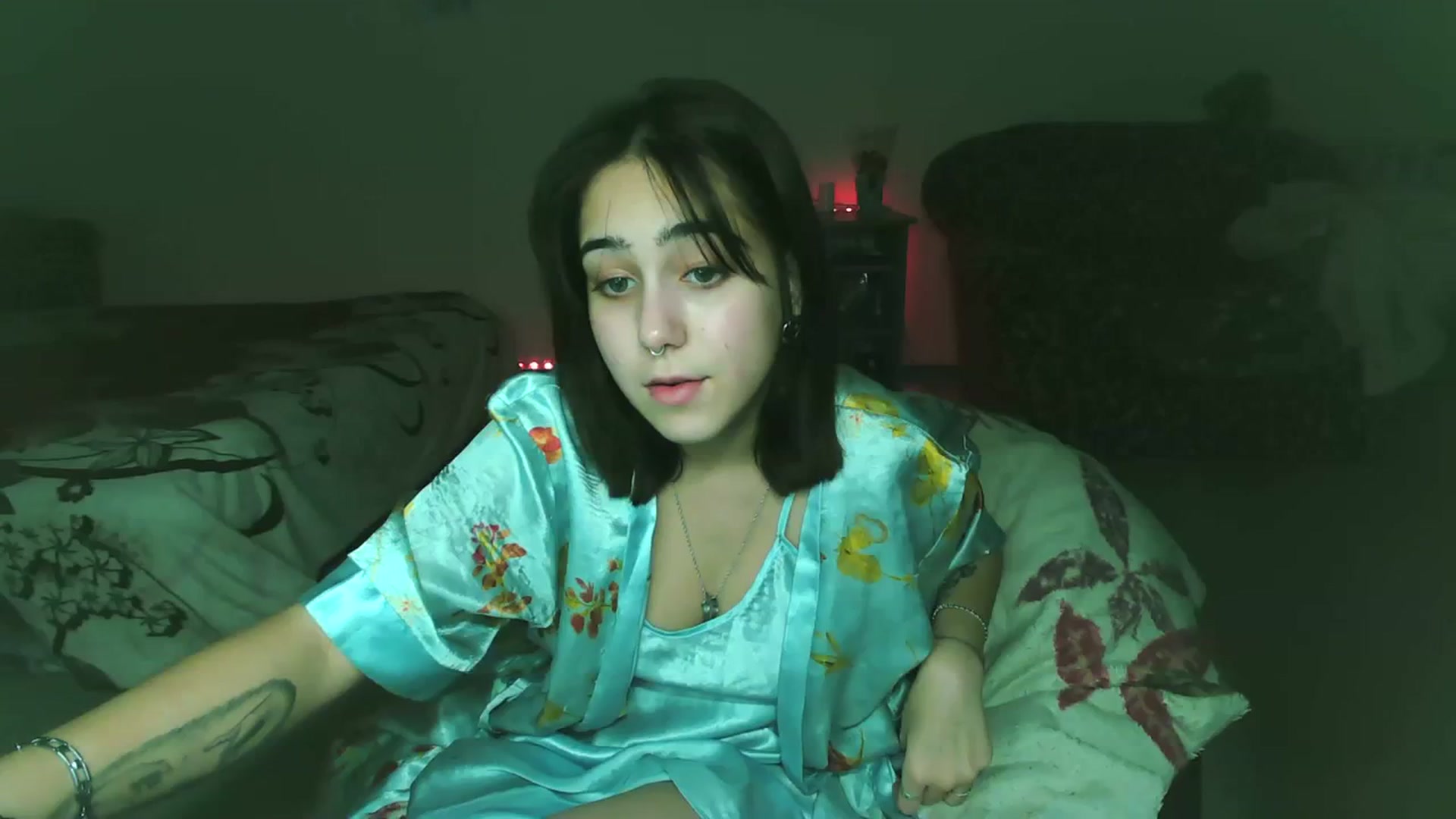 Gallery image thumbnail from Alter3g00's myfreecams stream on, 12/07/2023, 18:37 image 10 of 20