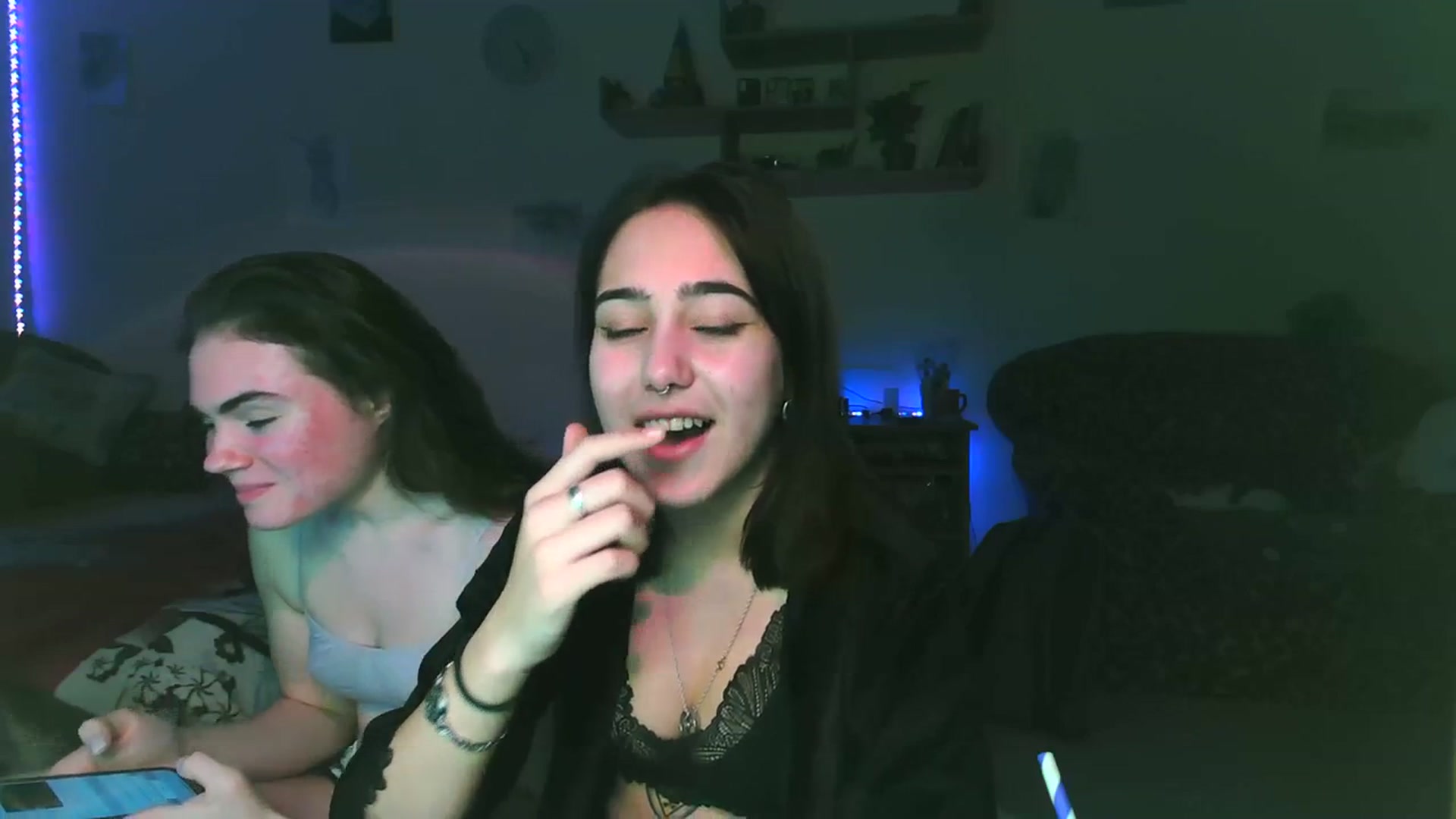 Gallery image thumbnail from Alter3g00's myfreecams stream on, 12/10/2023, 15:14 image 3 of 20