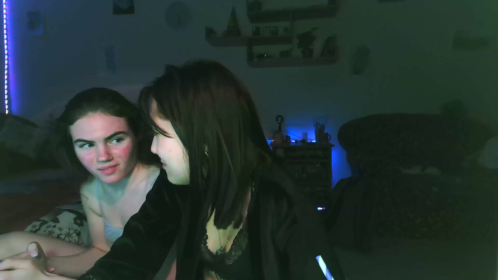Gallery image thumbnail from Alter3g00's myfreecams stream on, 12/10/2023, 15:14 image 4 of 20