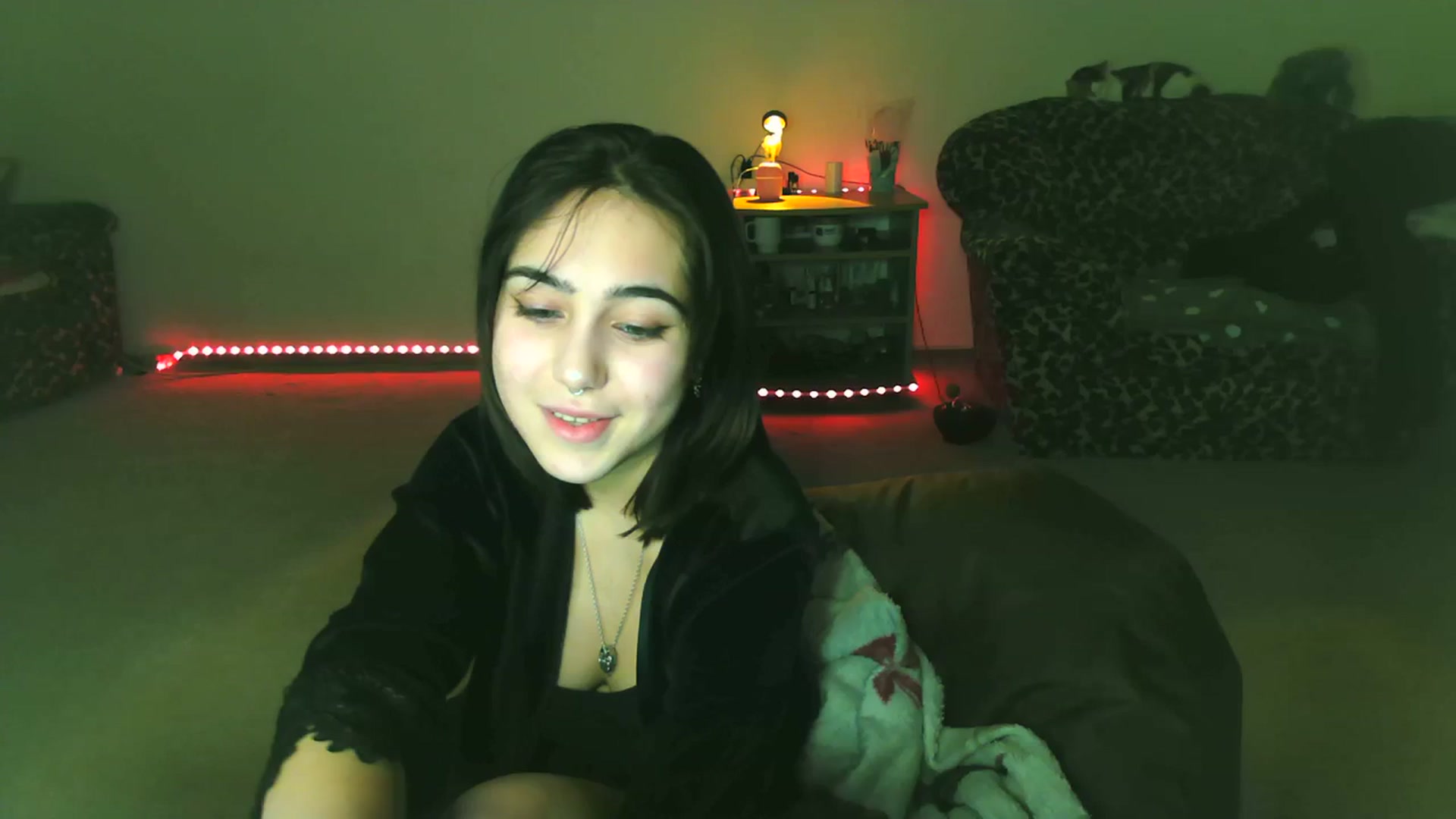 Gallery image thumbnail from Alter3g00's myfreecams stream on, 12/15/2023, 17:49 image 7 of 20