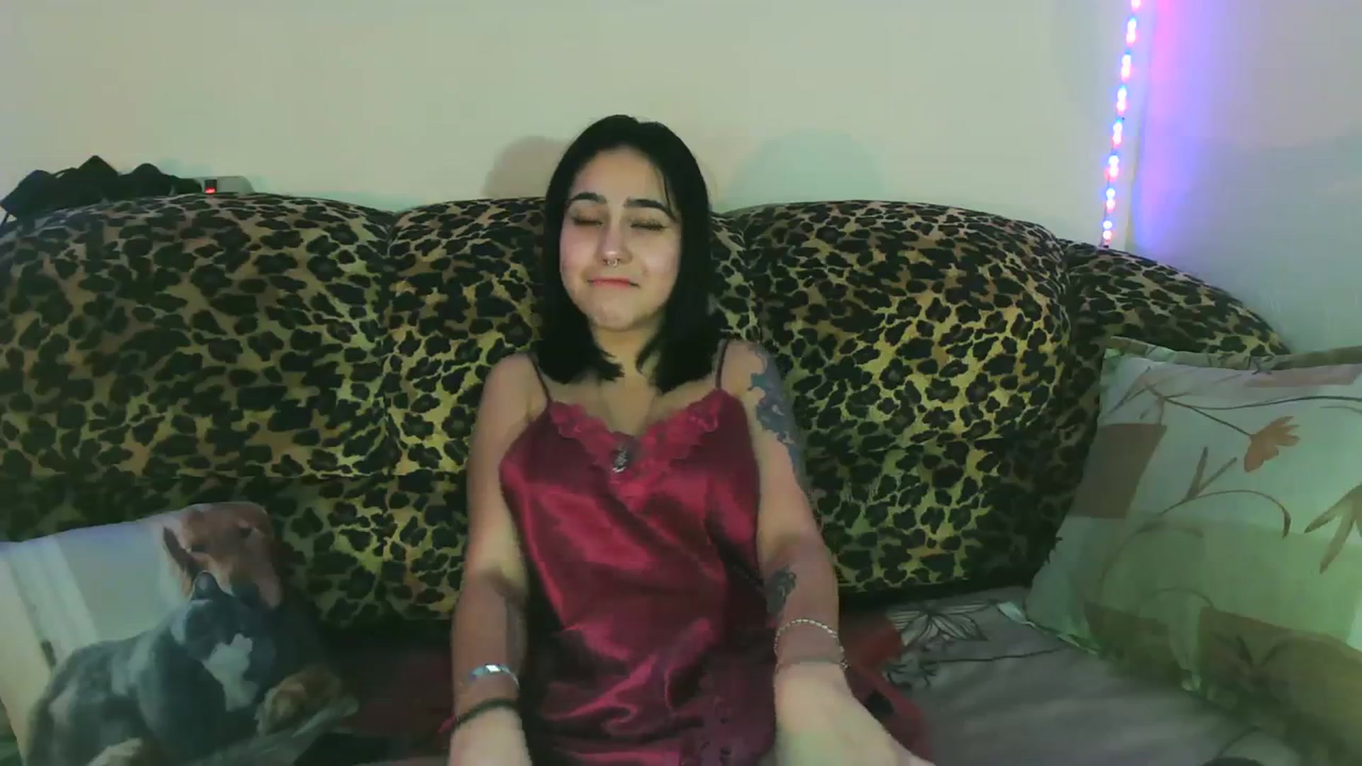 Gallery image thumbnail from Alter3g00's myfreecams stream on, 12/20/2023, 18:35 image 18 of 20