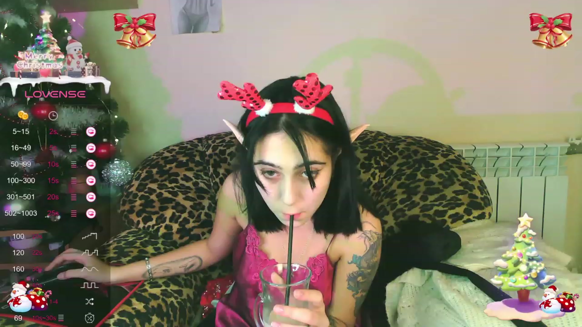 Gallery image thumbnail from Alter3g00's myfreecams stream on, 12/26/2023, 24:02 image 6 of 20