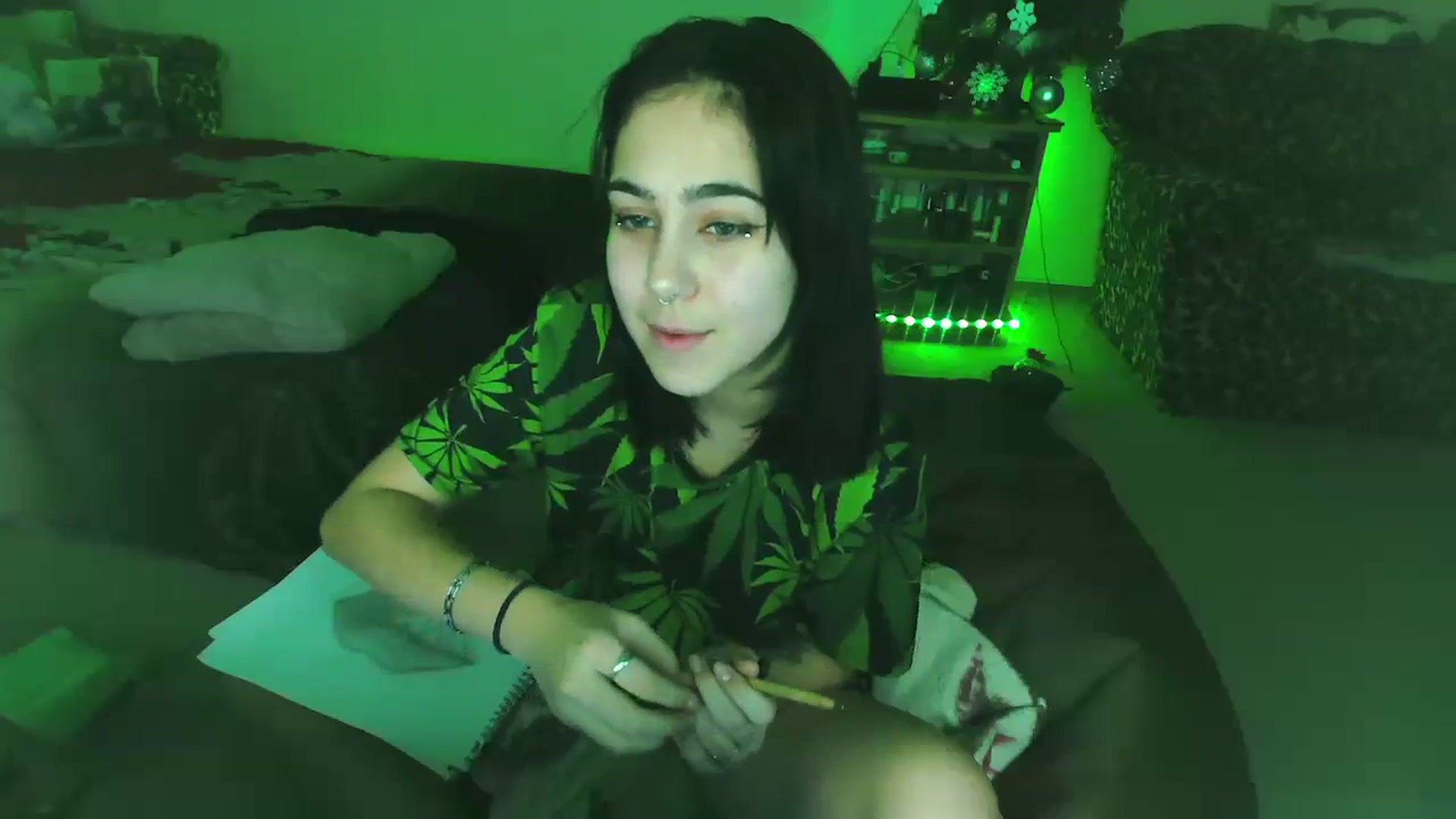 Gallery image thumbnail from Alter3g00's myfreecams stream on, 01/10/2024, 23:47 image 5 of 20