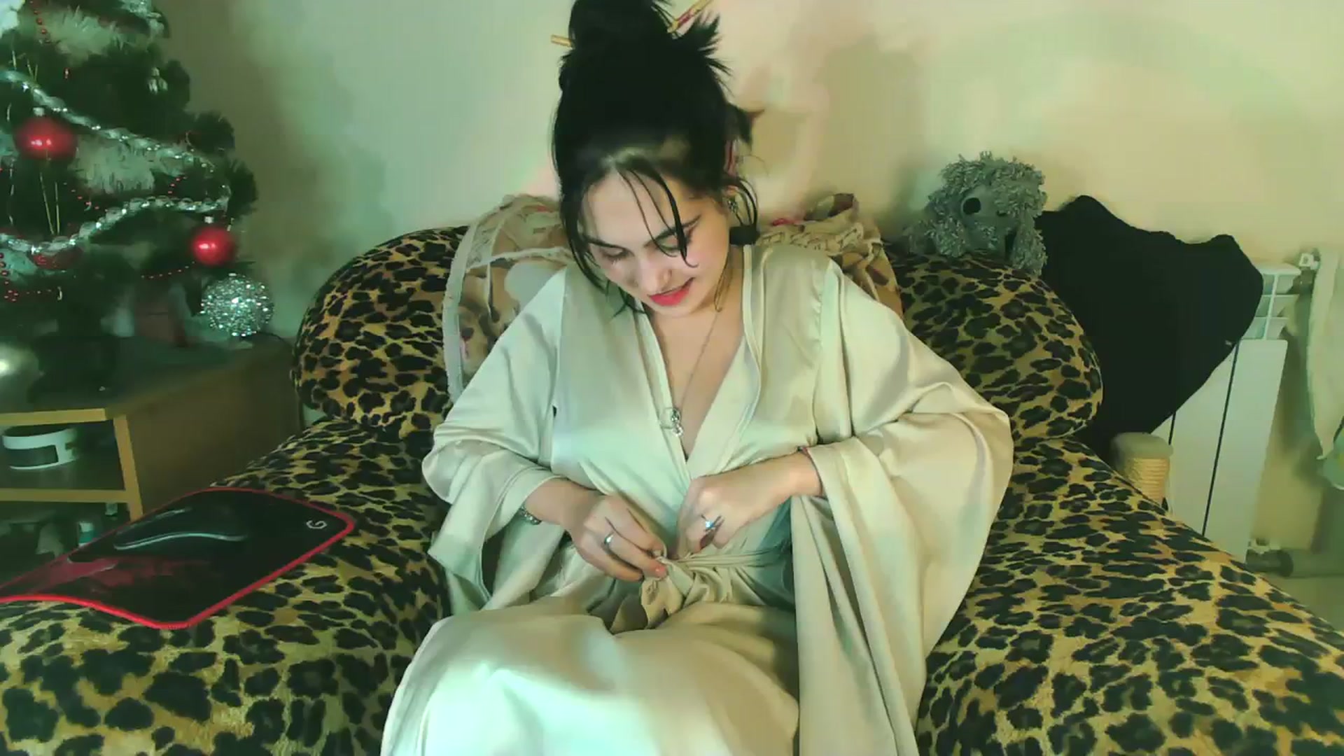 Gallery image thumbnail from Alter3g00's myfreecams stream on, 01/18/2024, 18:53 image 5 of 20