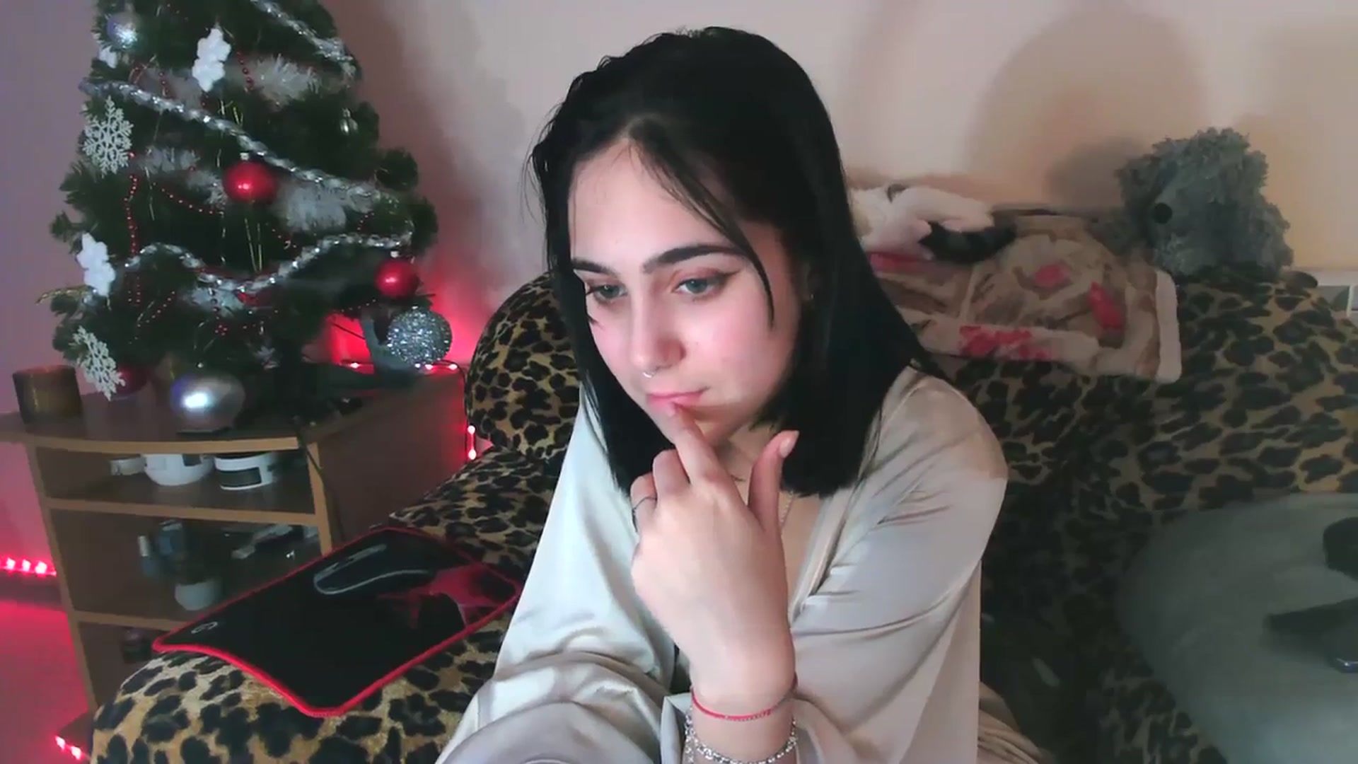 Gallery image thumbnail from Alter3g00's myfreecams stream on, 01/22/2024, 22:01 image 19 of 20