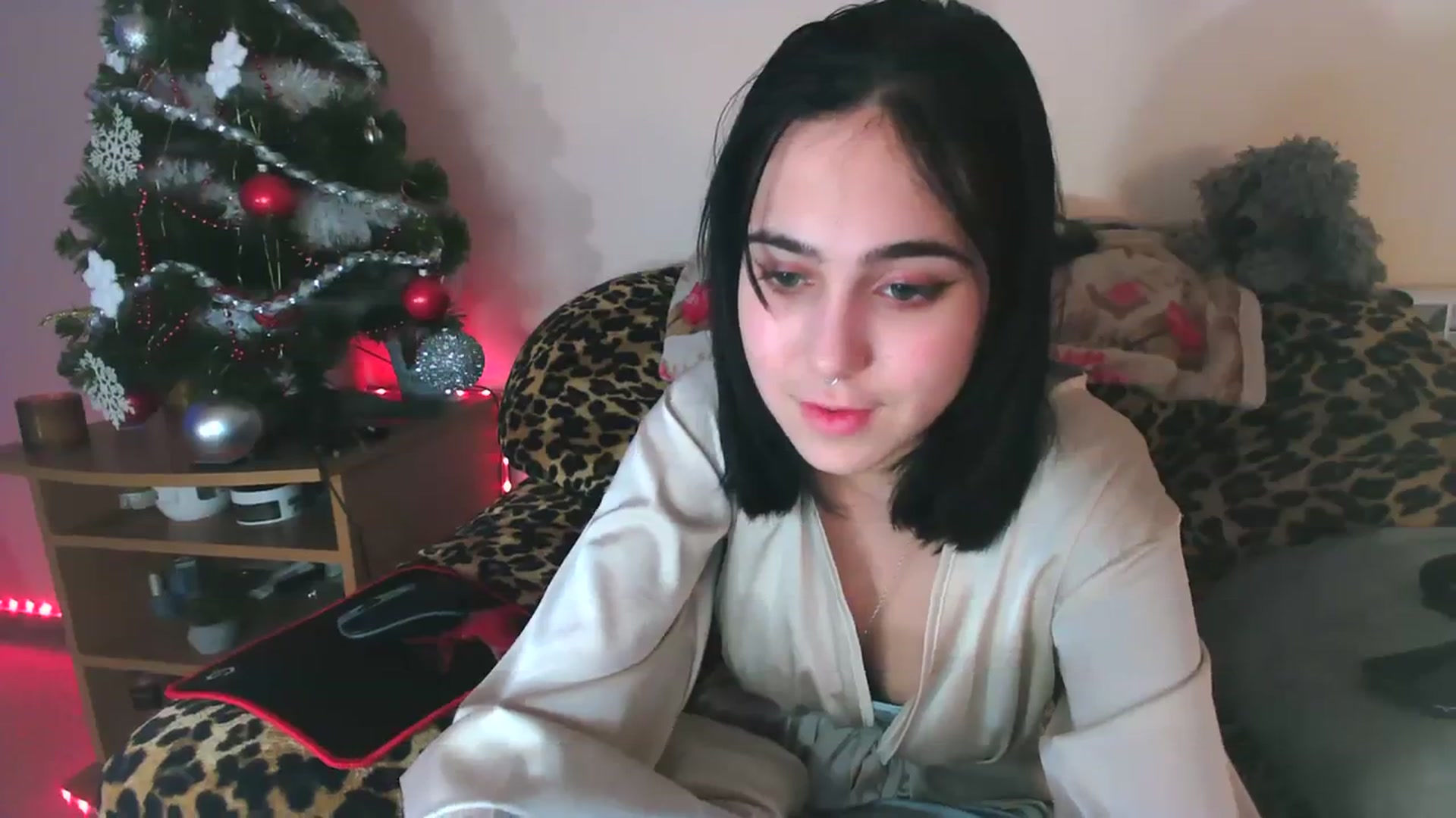 Gallery image thumbnail from Alter3g00's myfreecams stream on, 01/22/2024, 22:01 image 11 of 20