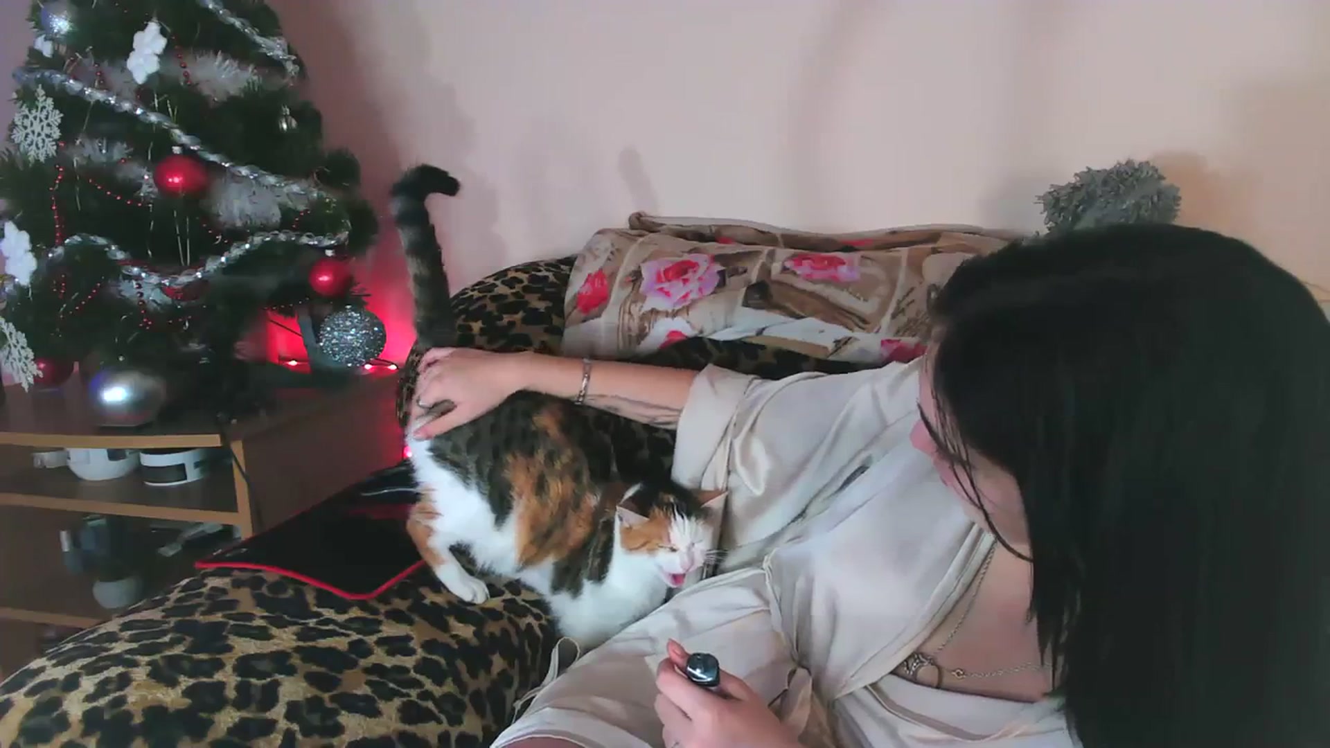 Gallery image thumbnail from Alter3g00's myfreecams stream on, 01/22/2024, 22:50 image 4 of 20