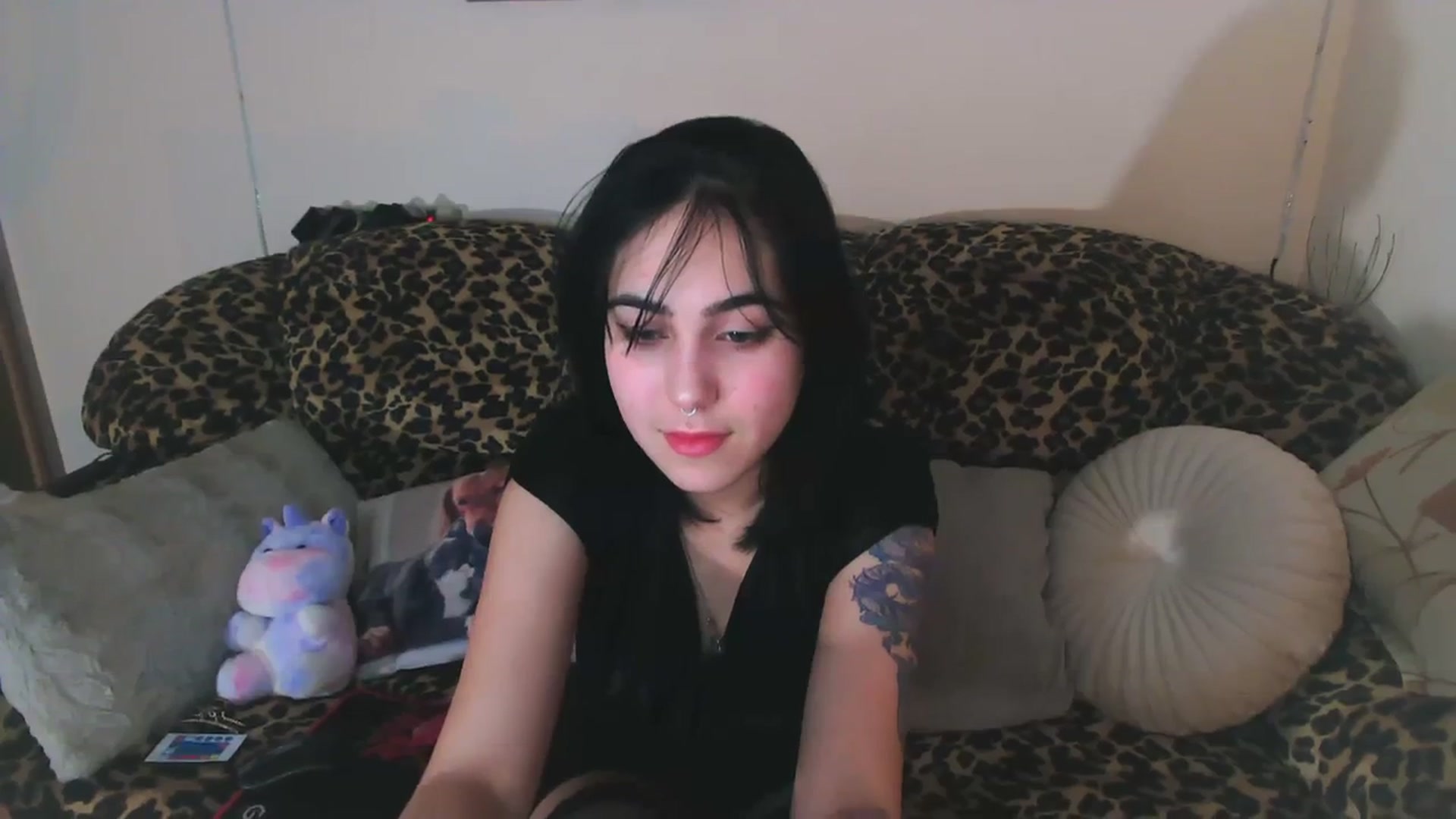 Gallery image thumbnail from Alter3g00's myfreecams stream on, 01/24/2024, 20:11 image 4 of 20