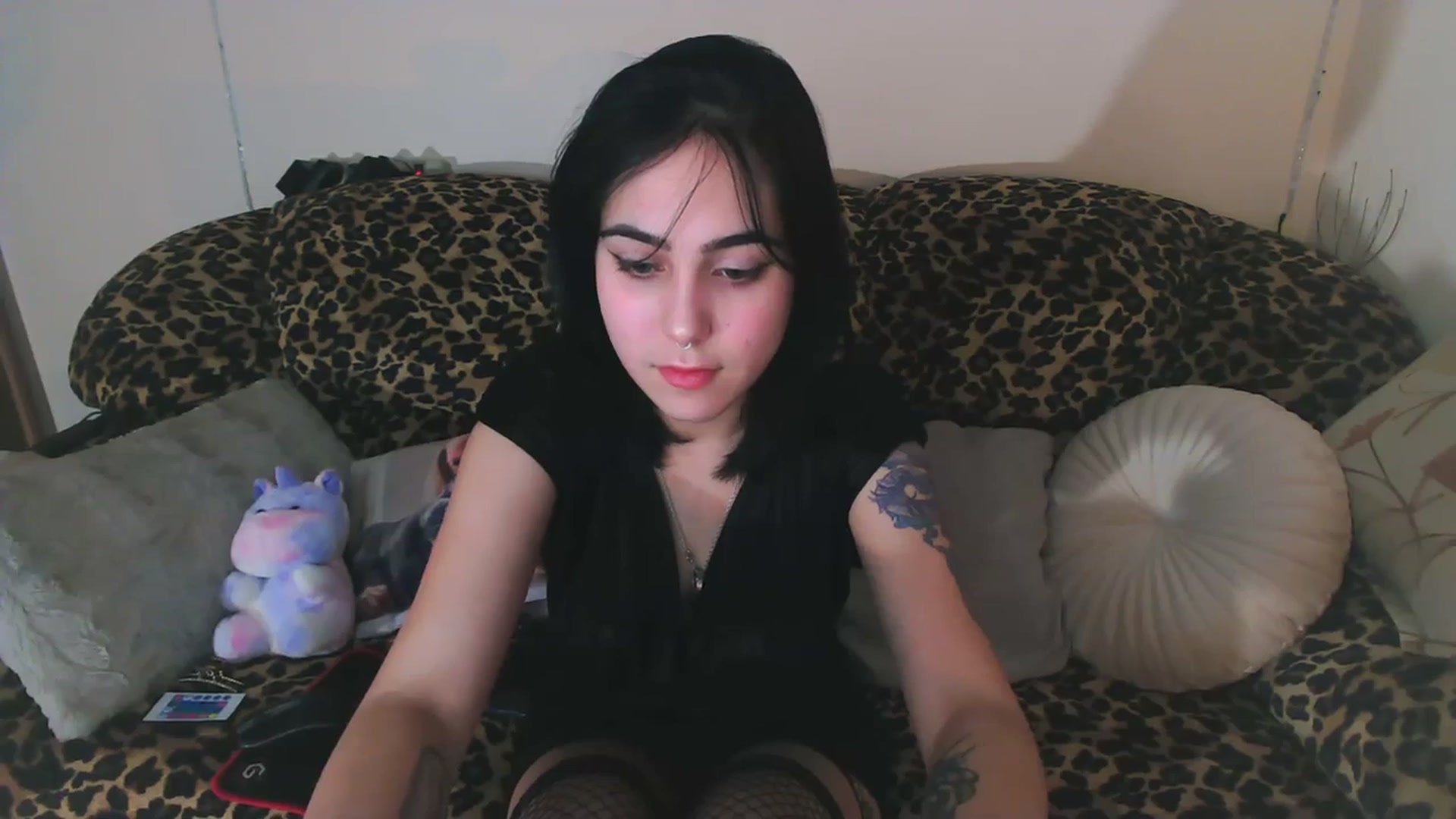 Gallery image thumbnail from Alter3g00's myfreecams stream on, 01/24/2024, 20:11 image 5 of 20