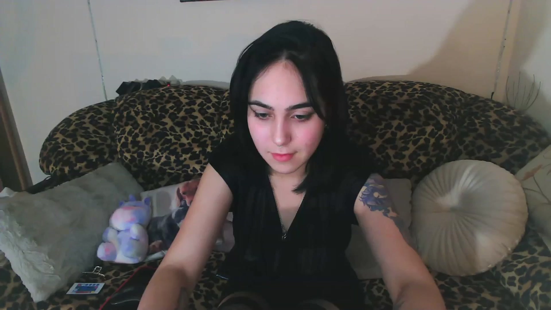 Gallery image thumbnail from Alter3g00's myfreecams stream on, 01/24/2024, 20:11 image 12 of 20