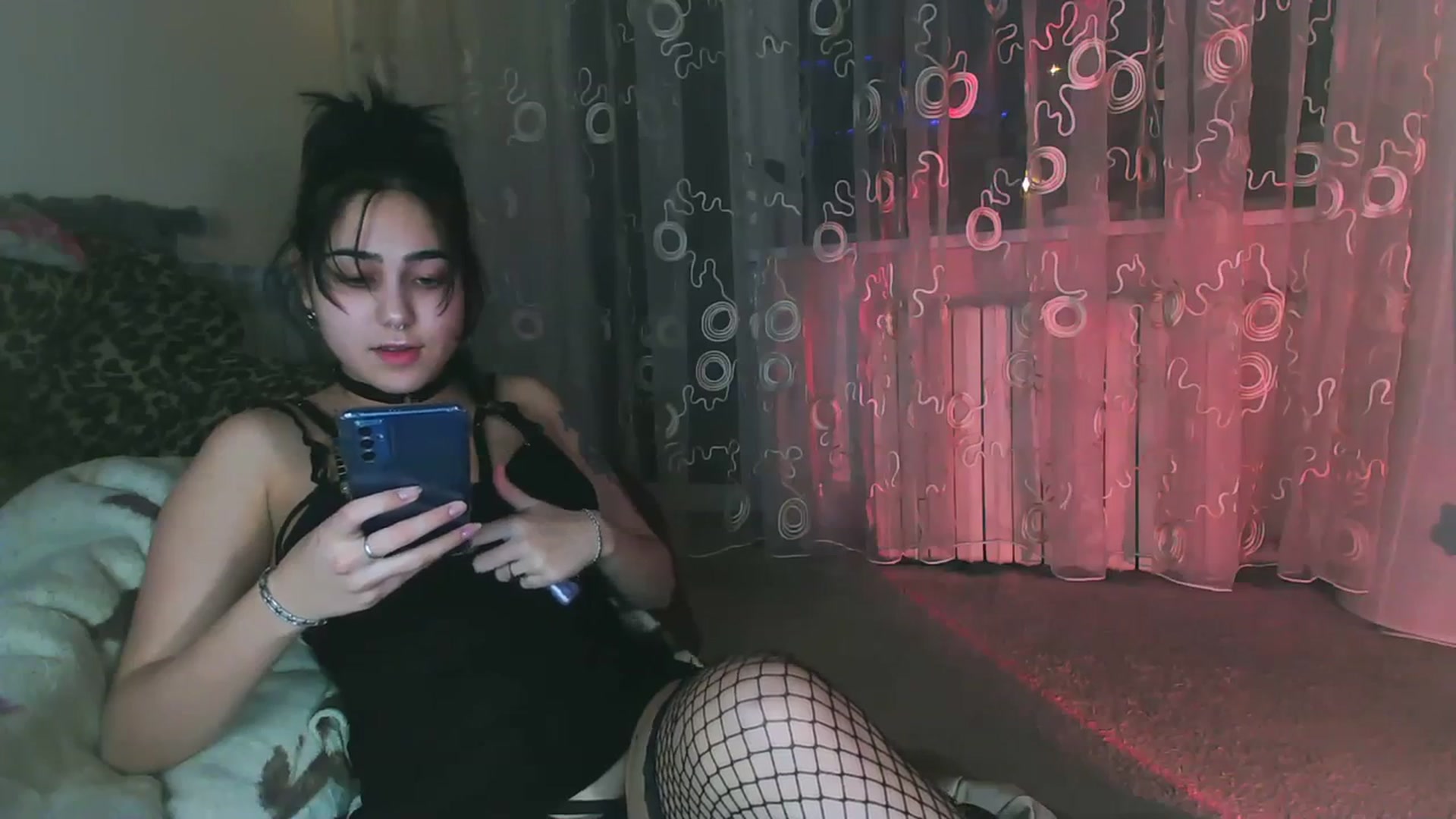 Gallery image thumbnail from Alter3g00's myfreecams stream on, 02/02/2024, 16:03 image 13 of 20