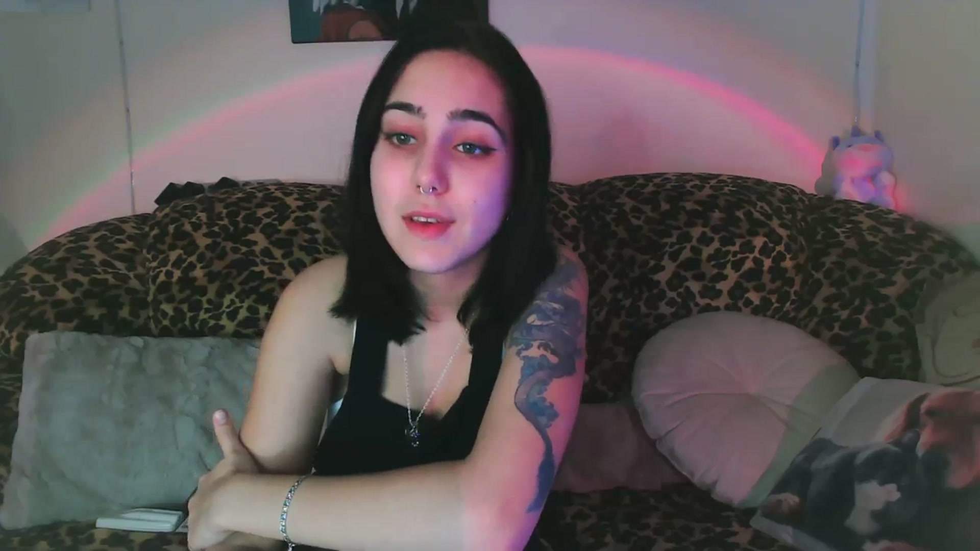 Gallery image thumbnail from Alter3g00's myfreecams stream on, 02/05/2024, 18:53 image 7 of 20
