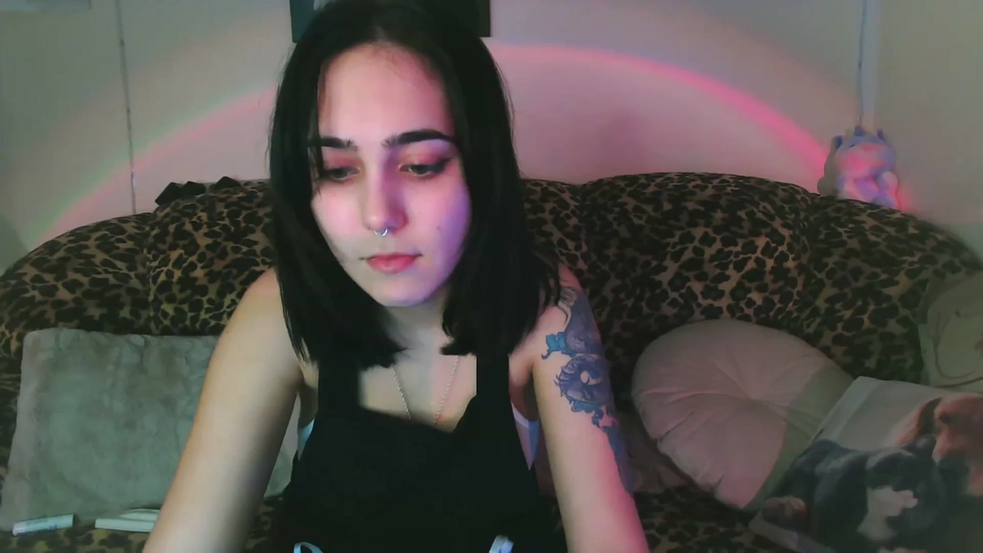 Gallery image thumbnail from Alter3g00's myfreecams stream on, 02/05/2024, 18:53 image 10 of 20