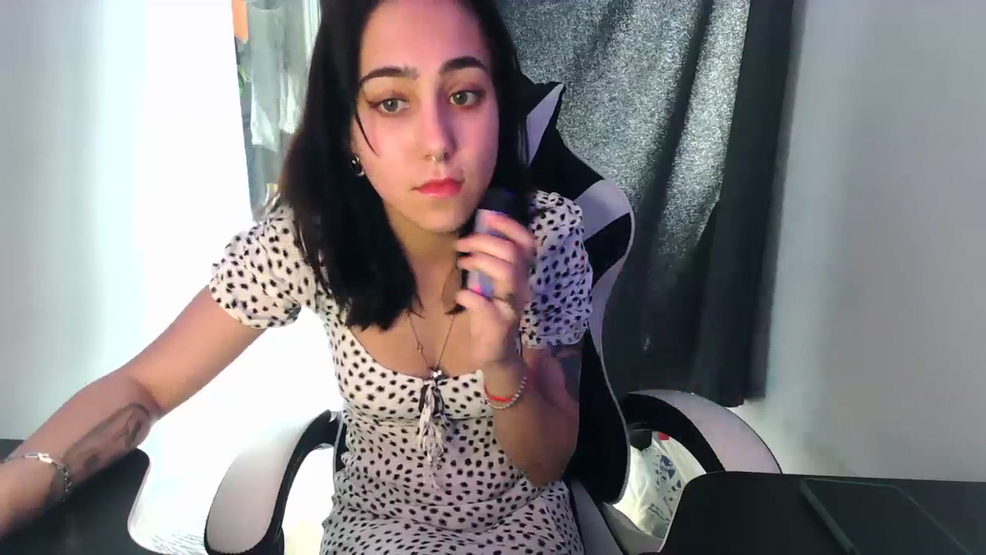 Gallery image thumbnail from Alter3g00's myfreecams stream on, 04/15/2024, 09:40 image 18 of 20