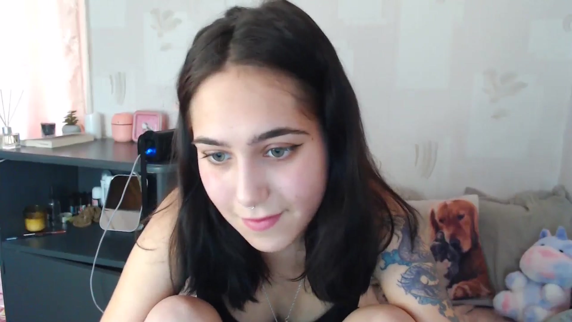 Gallery image thumbnail from Alter3g00's myfreecams stream on, 05/19/2024, 13:41 image 15 of 20
