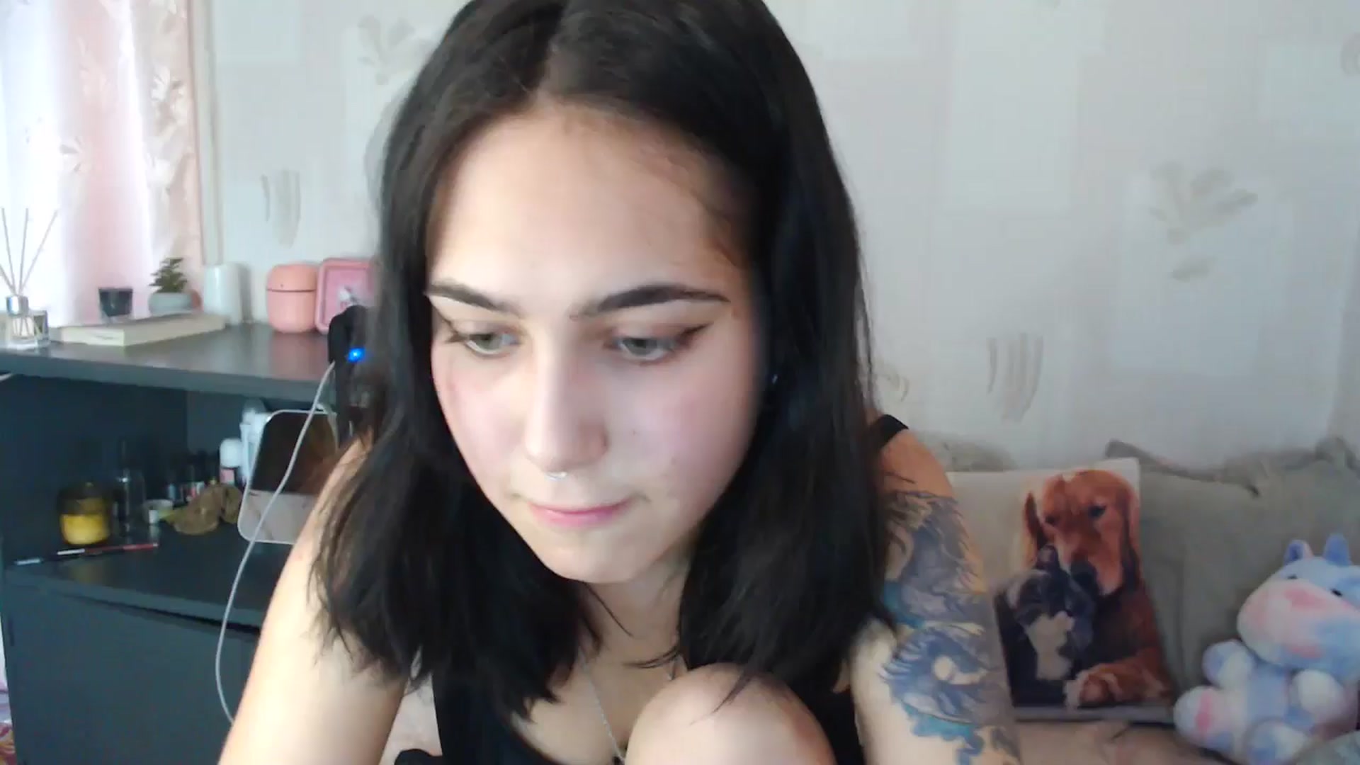Gallery image thumbnail from Alter3g00's myfreecams stream on, 05/19/2024, 13:41 image 14 of 20