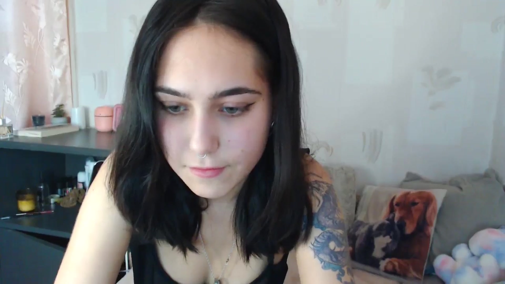 Gallery image thumbnail from Alter3g00's myfreecams stream on, 05/19/2024, 14:19 image 4 of 20