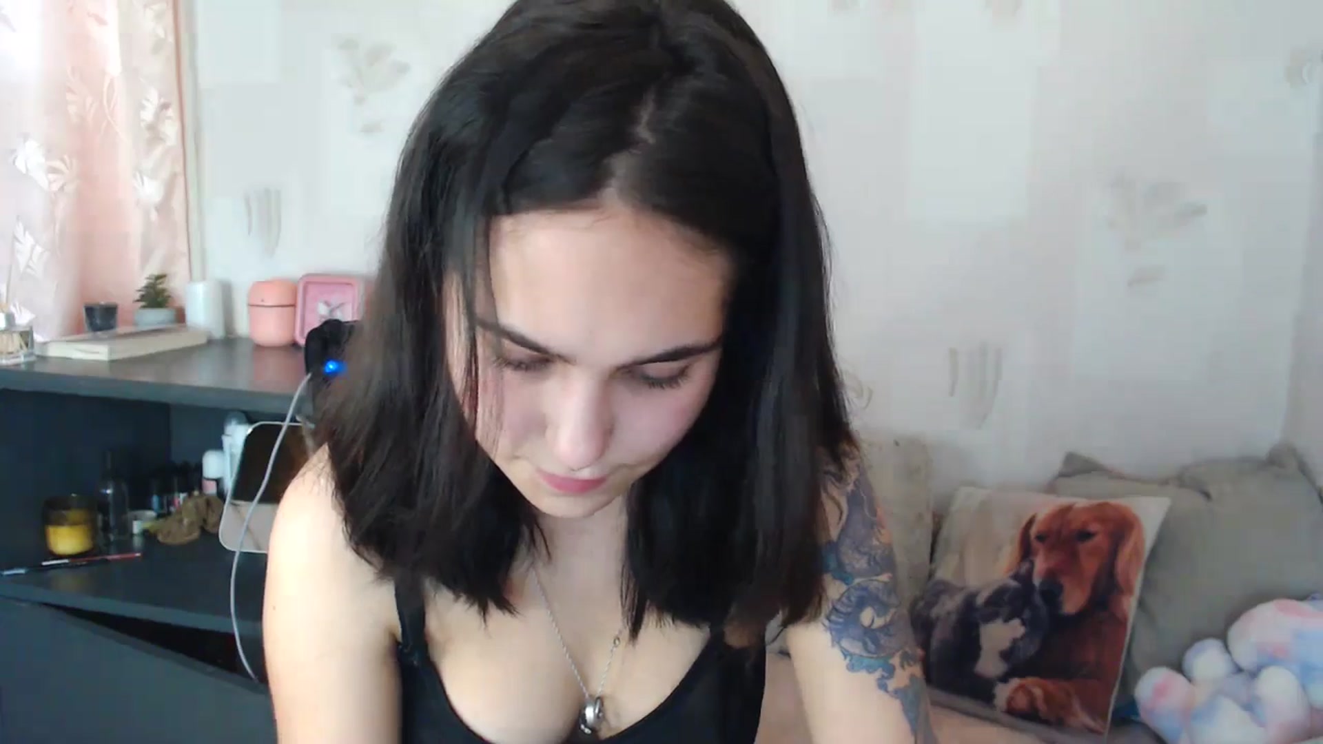 Gallery image thumbnail from Alter3g00's myfreecams stream on, 05/19/2024, 14:19 image 12 of 20